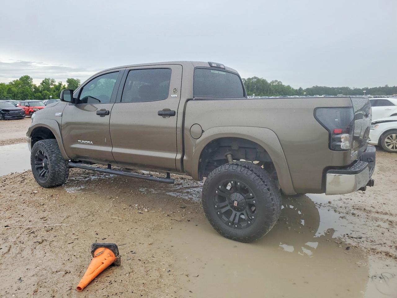 2012 Toyota Tundra Crewmax Sr5 Tan vin: 5TFDW5F16CX250657