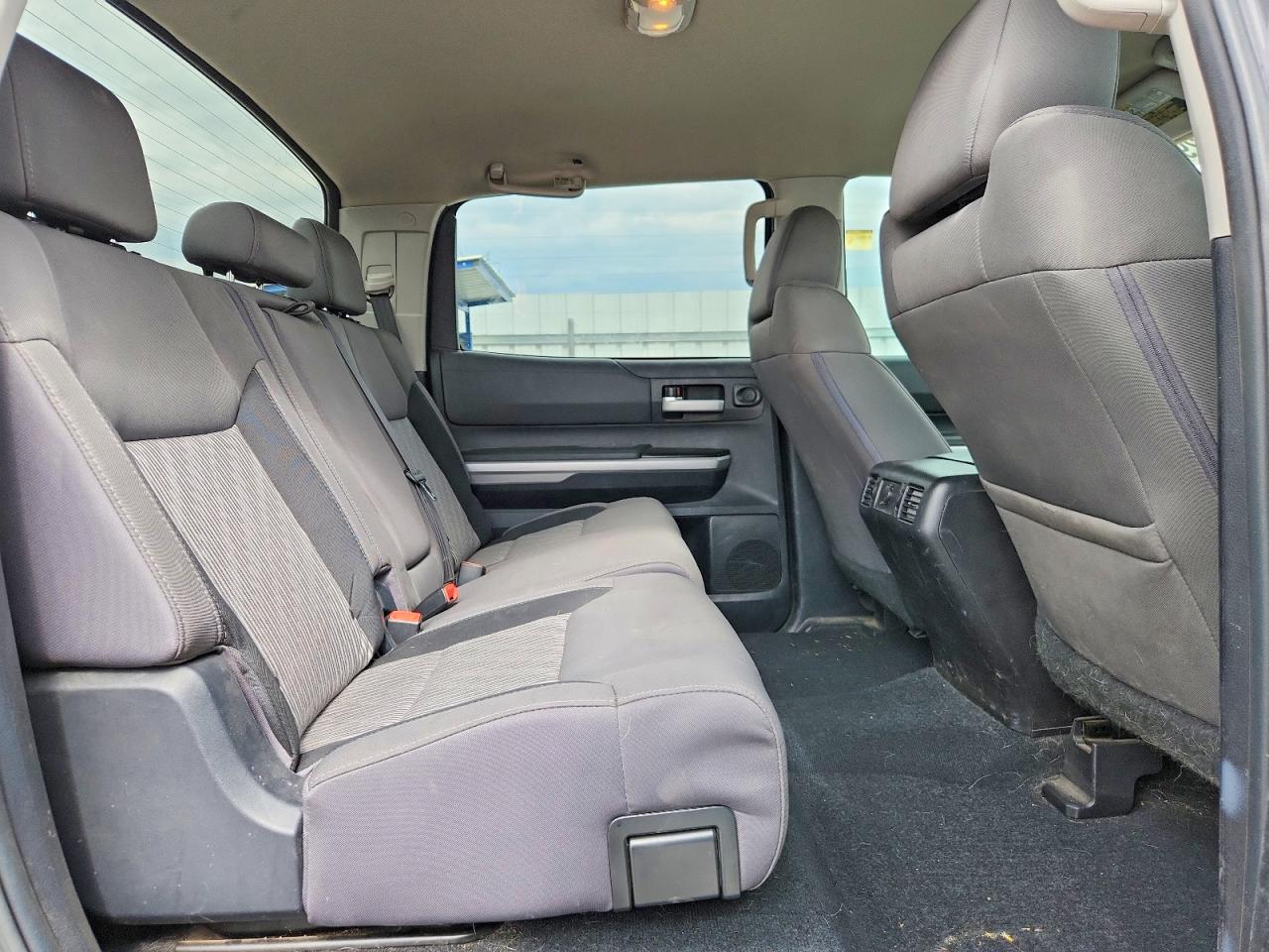 2015 Toyota Tundra Sr5 Gray vin: 5TFDW5F16FX437515
