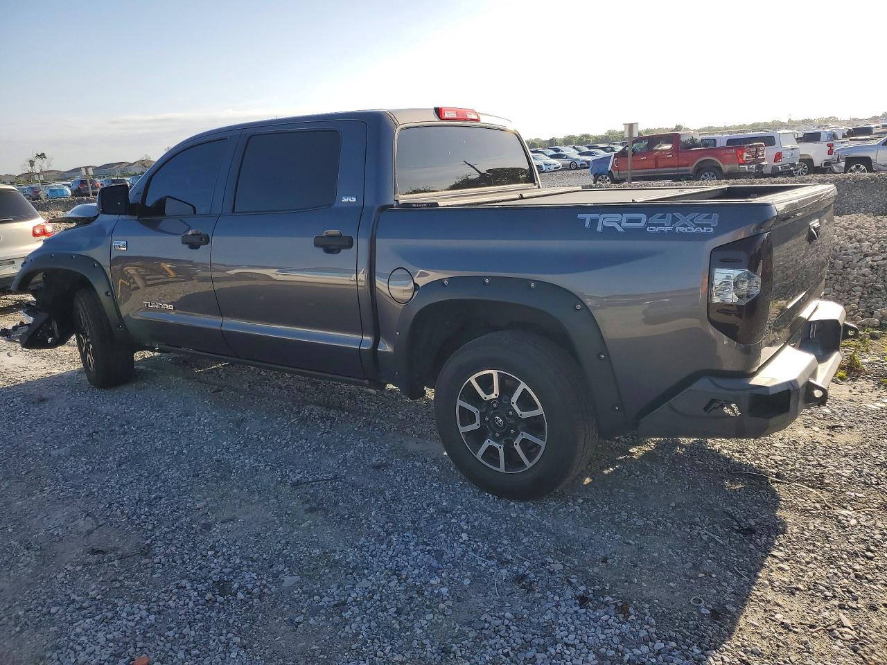 2015 Toyota Tundra Sr5 Gray vin: 5TFDW5F16FX454282