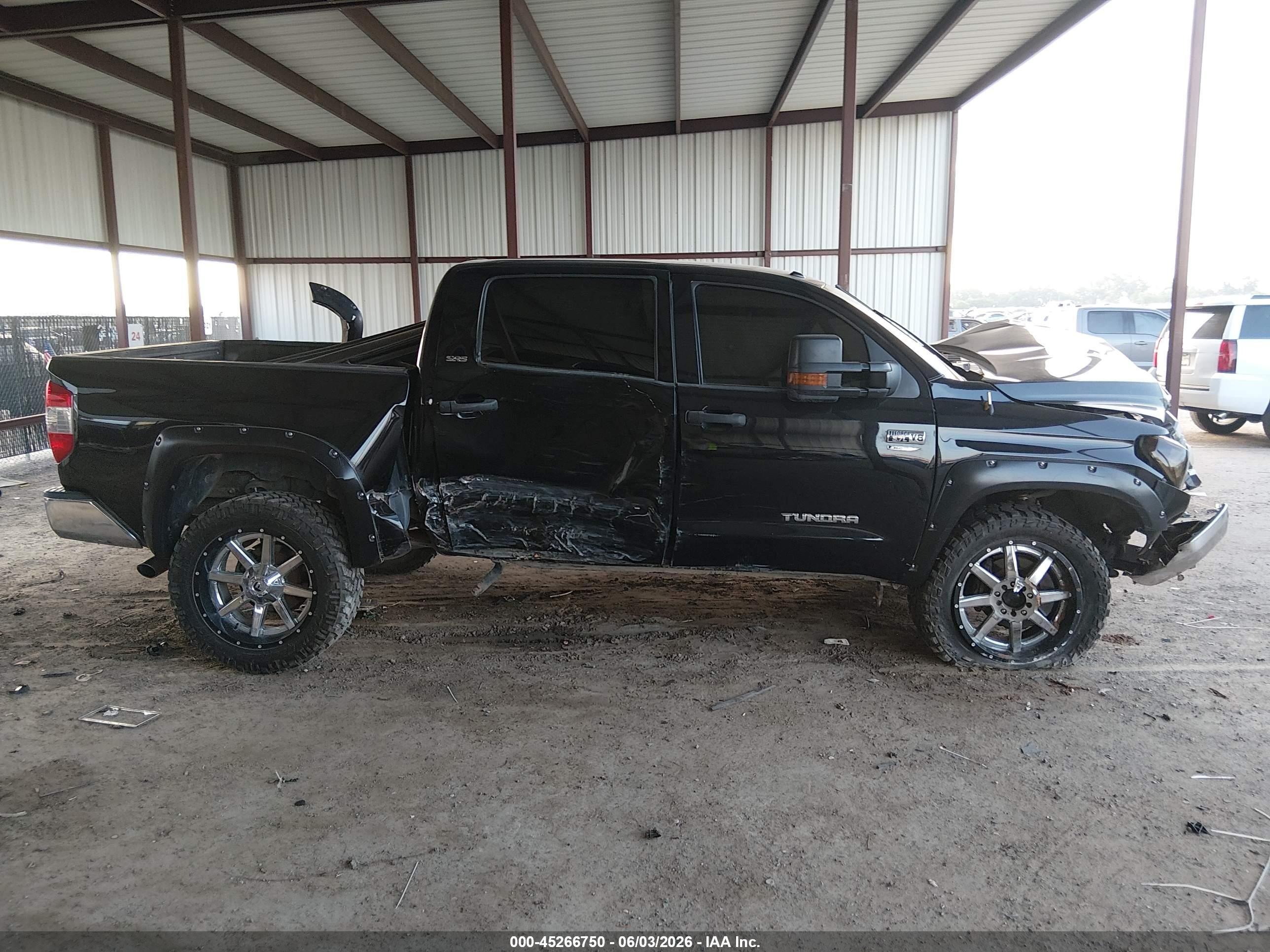 2015 Toyota Tundra Sr5 5.7l V8 Black vin: 5TFDW5F16FX454654
