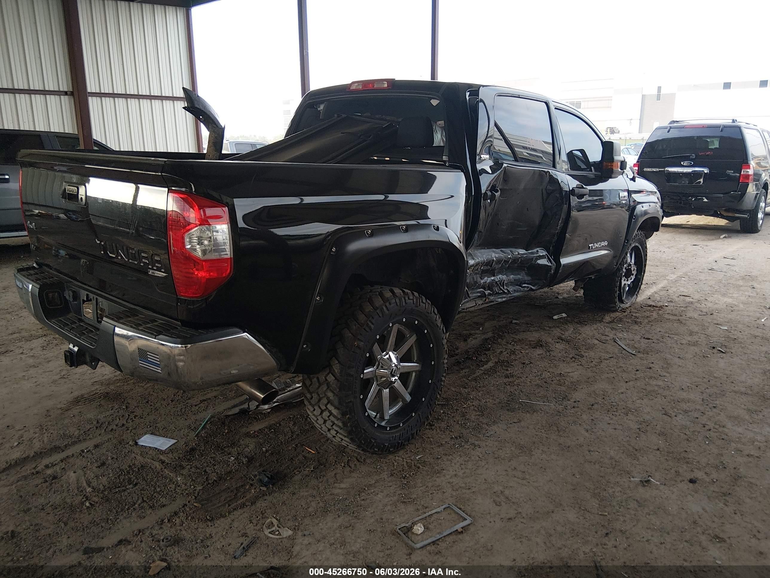 2015 Toyota Tundra Sr5 5.7l V8 Black vin: 5TFDW5F16FX454654