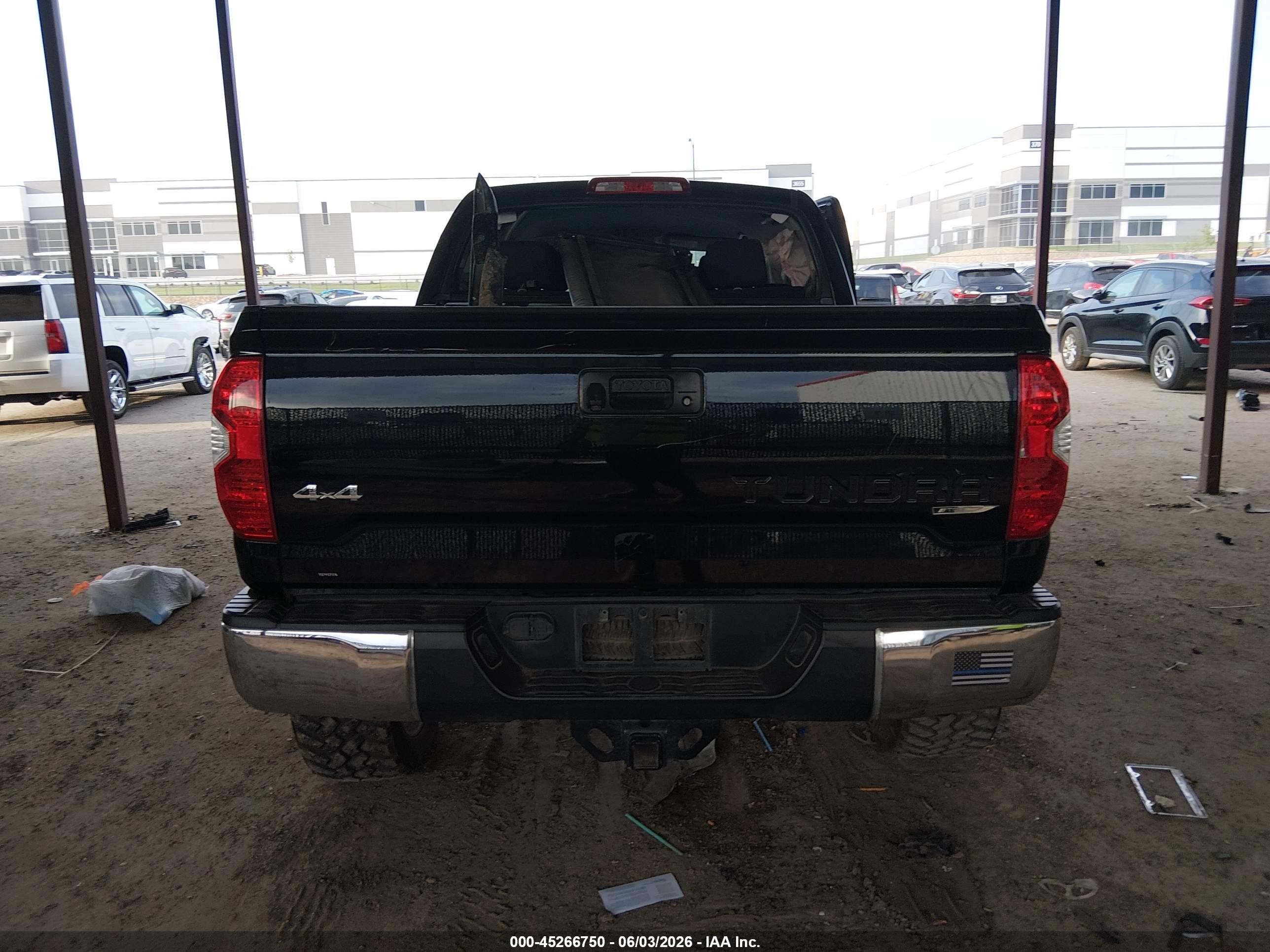 2015 Toyota Tundra Sr5 5.7l V8 Black vin: 5TFDW5F16FX454654