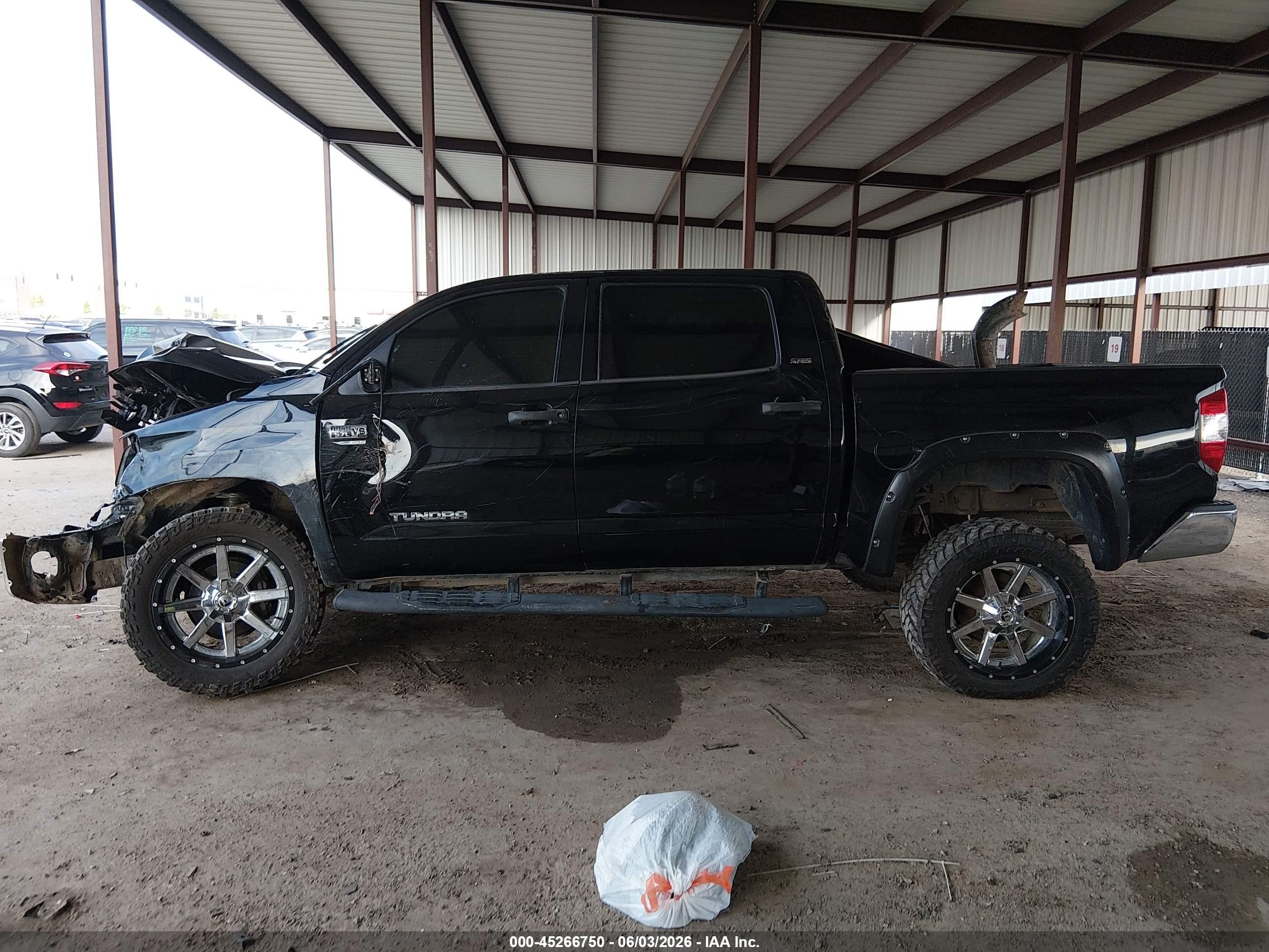 2015 Toyota Tundra Sr5 5.7l V8 Black vin: 5TFDW5F16FX454654