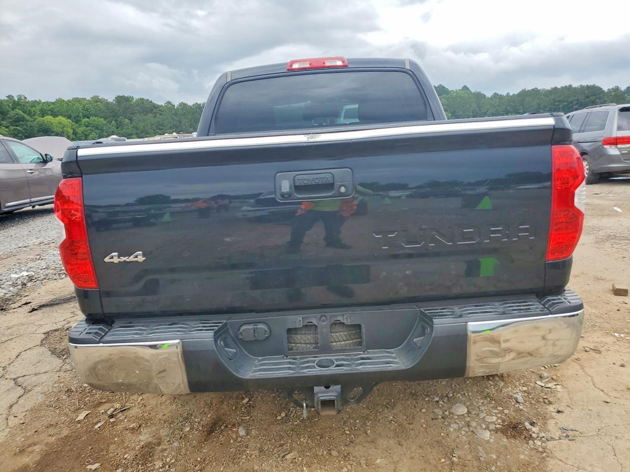 2015 Toyota Tundra Sr5 Black vin: 5TFDW5F16FX473396
