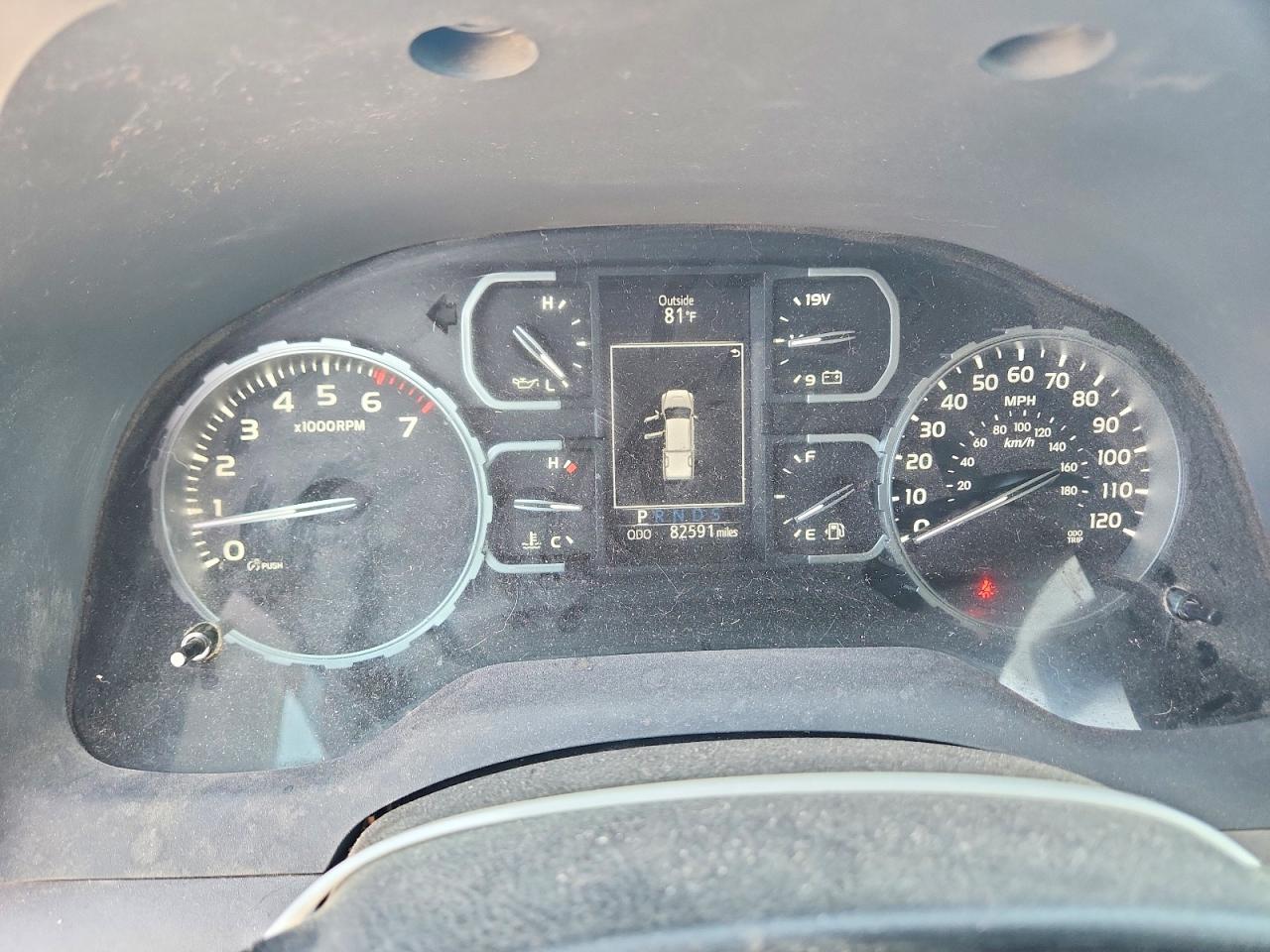 2018 Toyota Tundra Crewmax Sr5 Серый vin: 5TFDW5F16JX705360