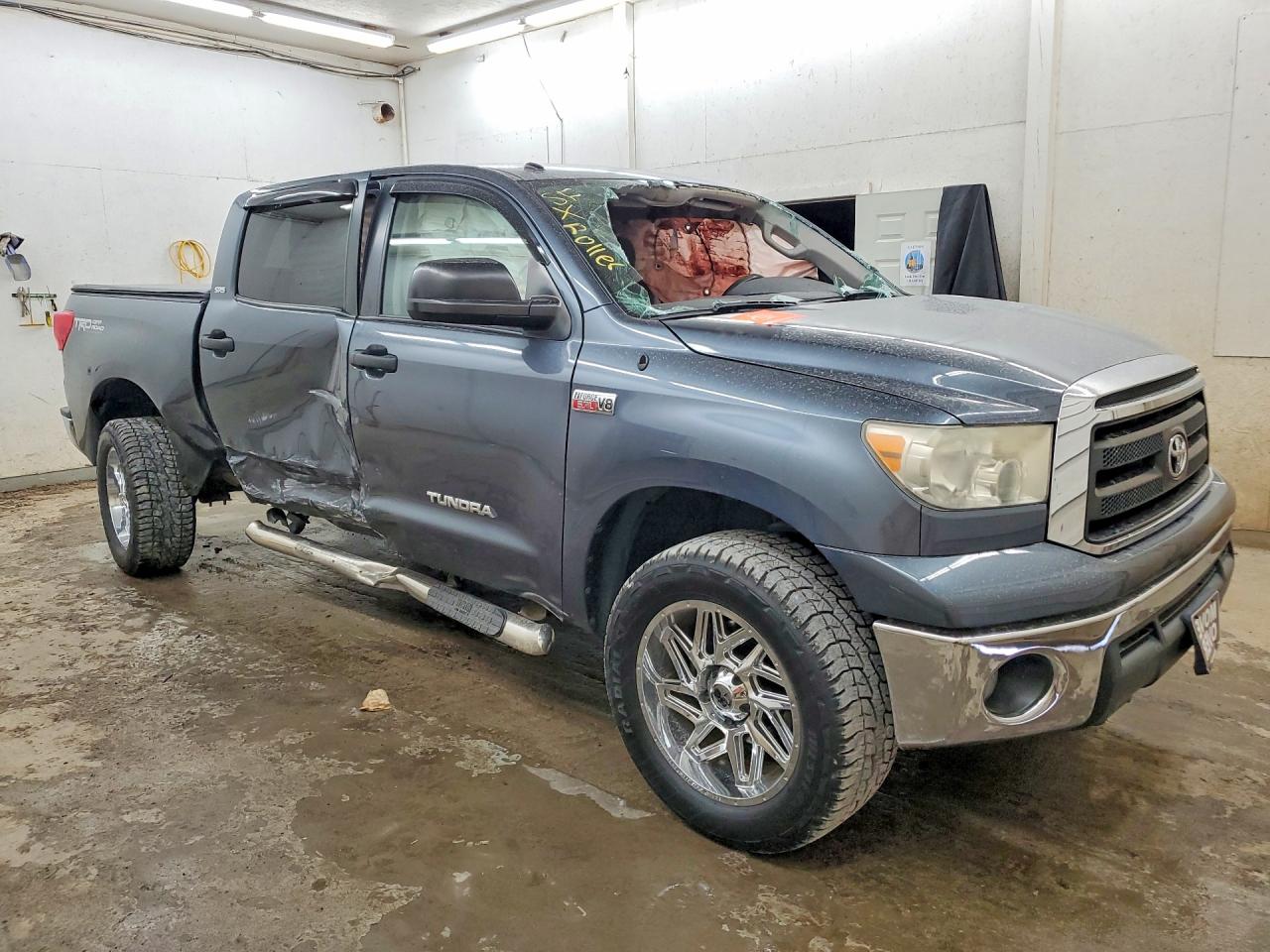 2010 Toyota Tundra Crewmax Sr5 Charcoal vin: 5TFDW5F17AX144389