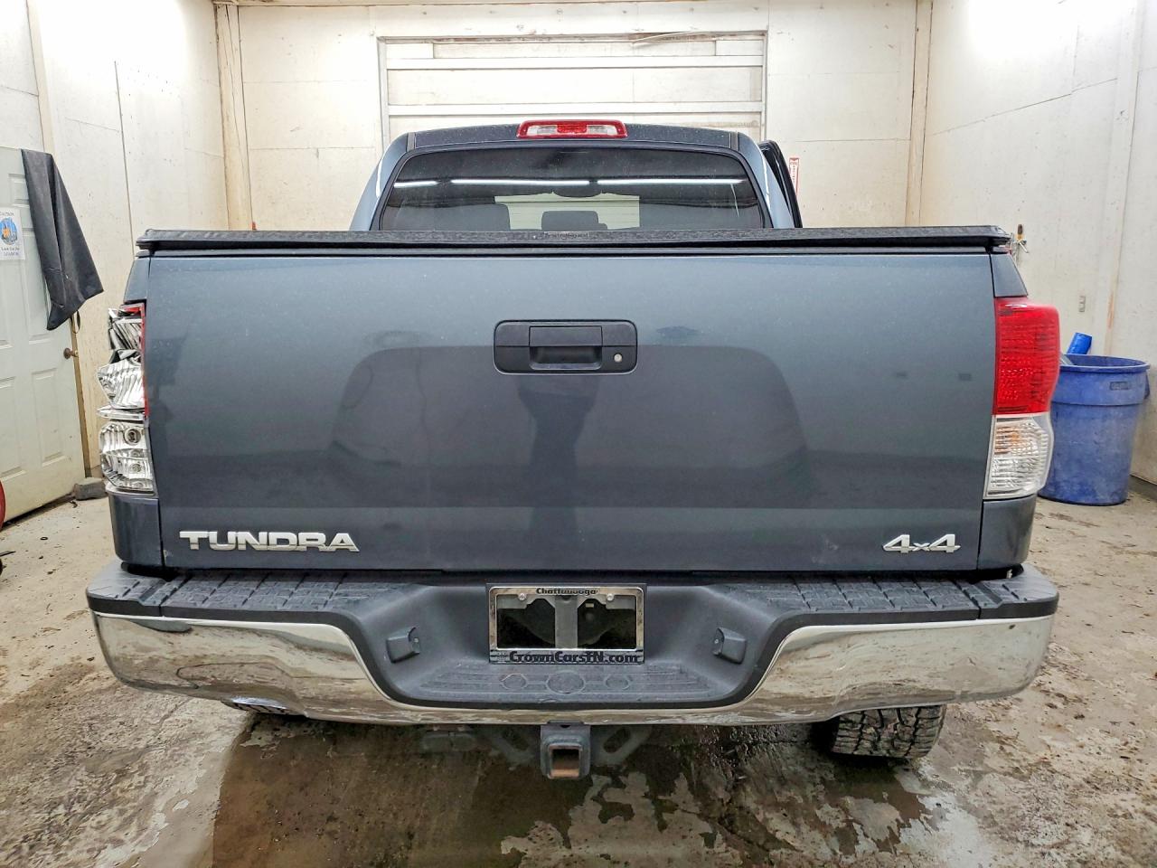 2010 Toyota Tundra Crewmax Sr5 Charcoal vin: 5TFDW5F17AX144389