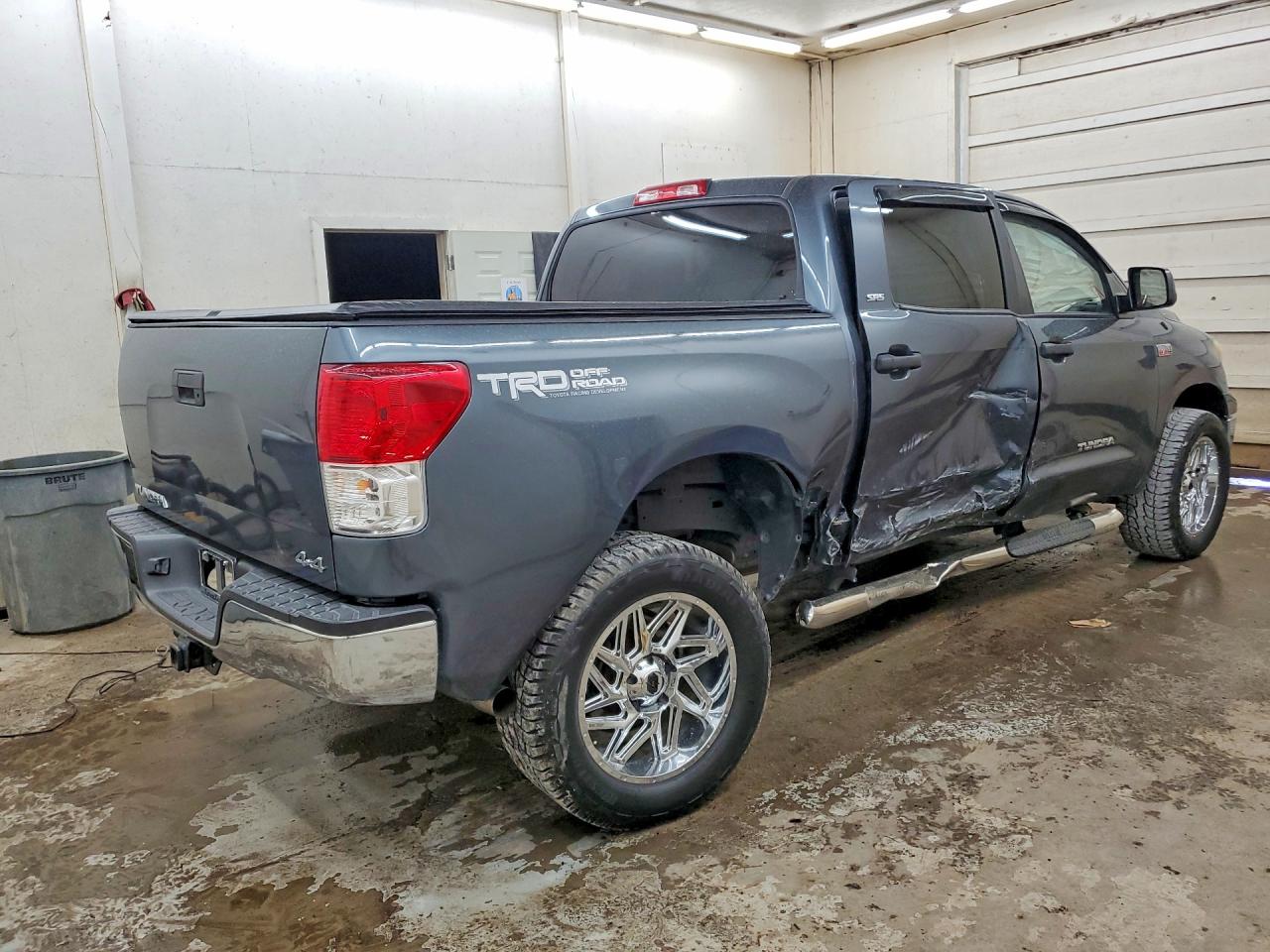 2010 Toyota Tundra Crewmax Sr5 Charcoal vin: 5TFDW5F17AX144389