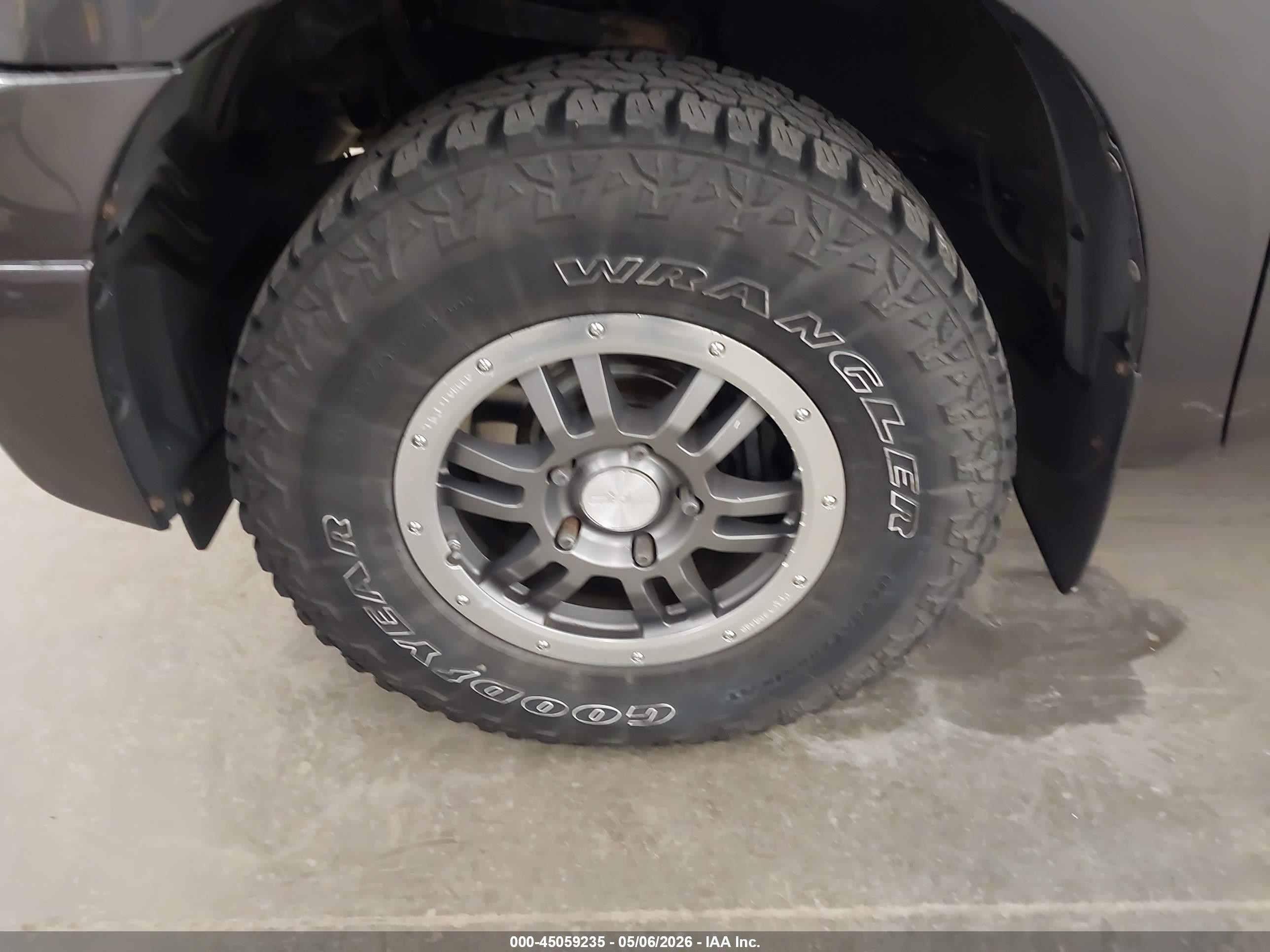 2013 Toyota Tundra Grade 5.7l V8 Gray vin: 5TFDW5F17DX299836