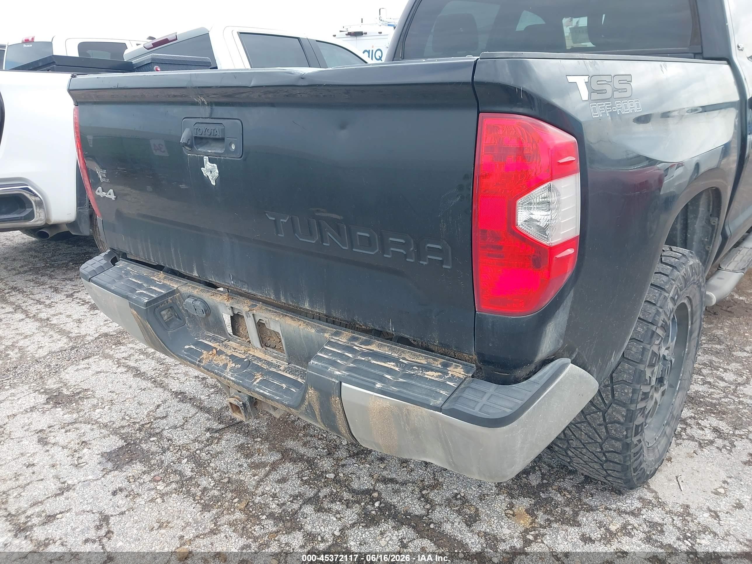 2014 Toyota Tundra Sr5 5.7l V8 Черный vin: 5TFDW5F17EX387951