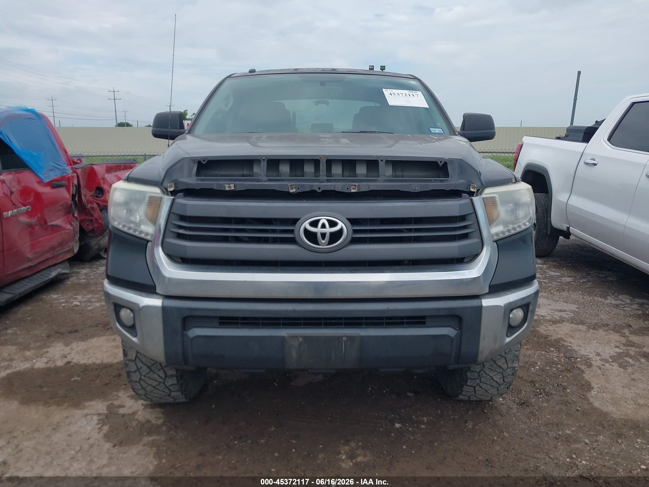 2014 Toyota Tundra Sr5 5.7l V8 Черный vin: 5TFDW5F17EX387951