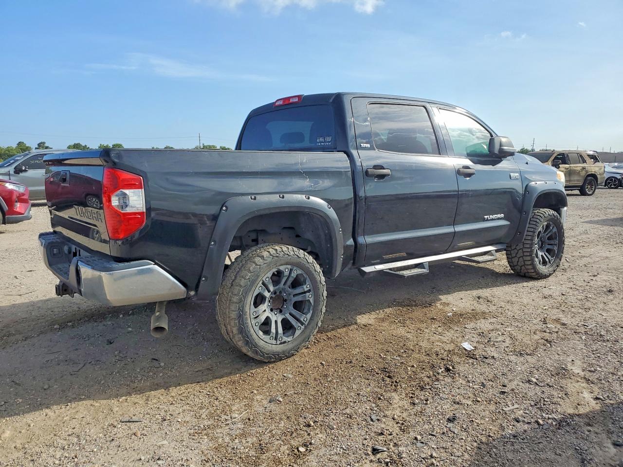 2014 Toyota Tundra Crewmax Sr5 Black vin: 5TFDW5F17EX388582