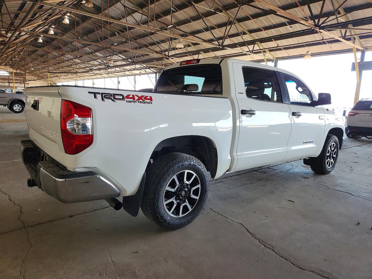 2015 Toyota Tundra Sr5 White vin: 5TFDW5F17FX460835