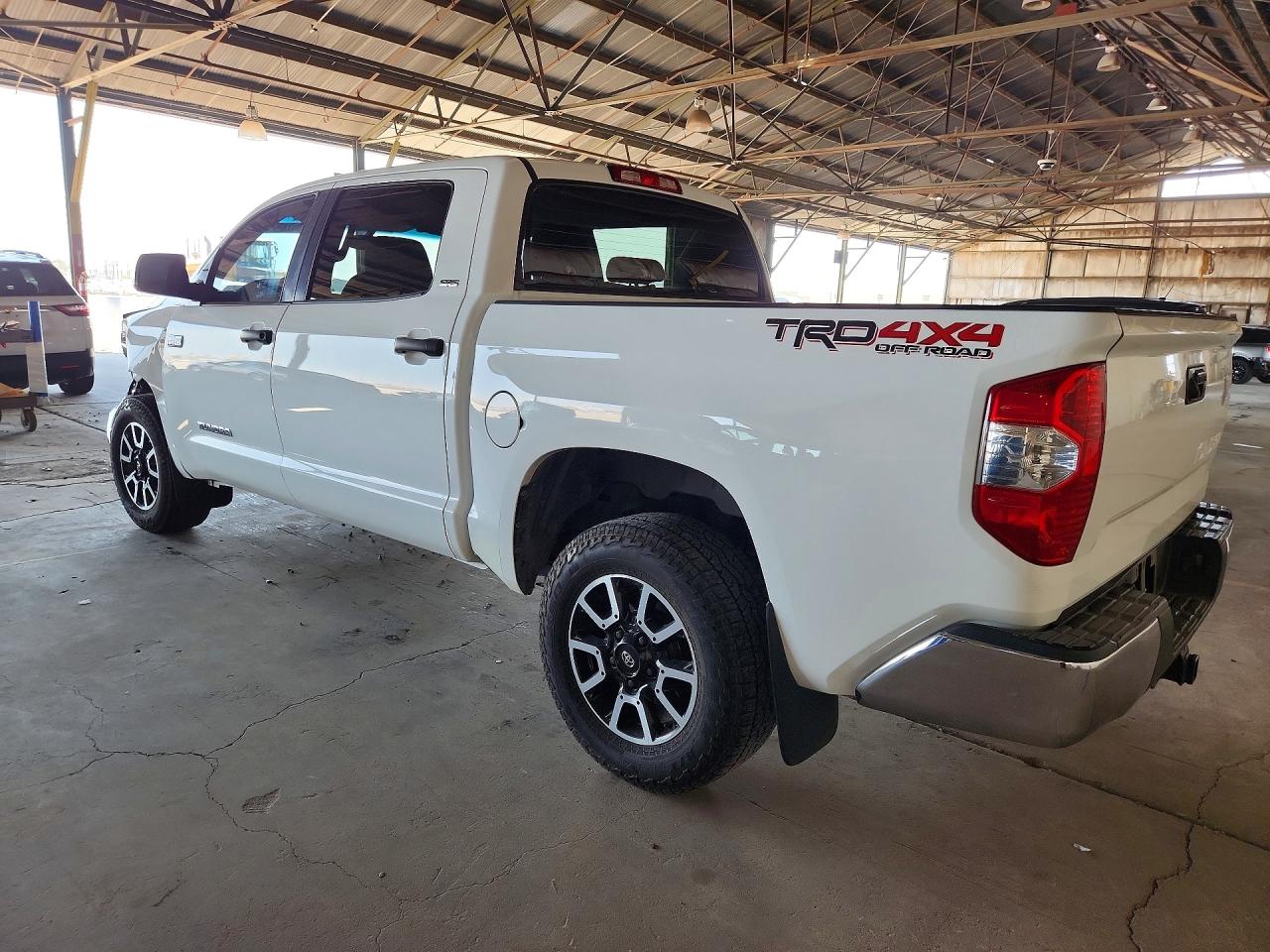 2015 Toyota Tundra Sr5 White vin: 5TFDW5F17FX460835