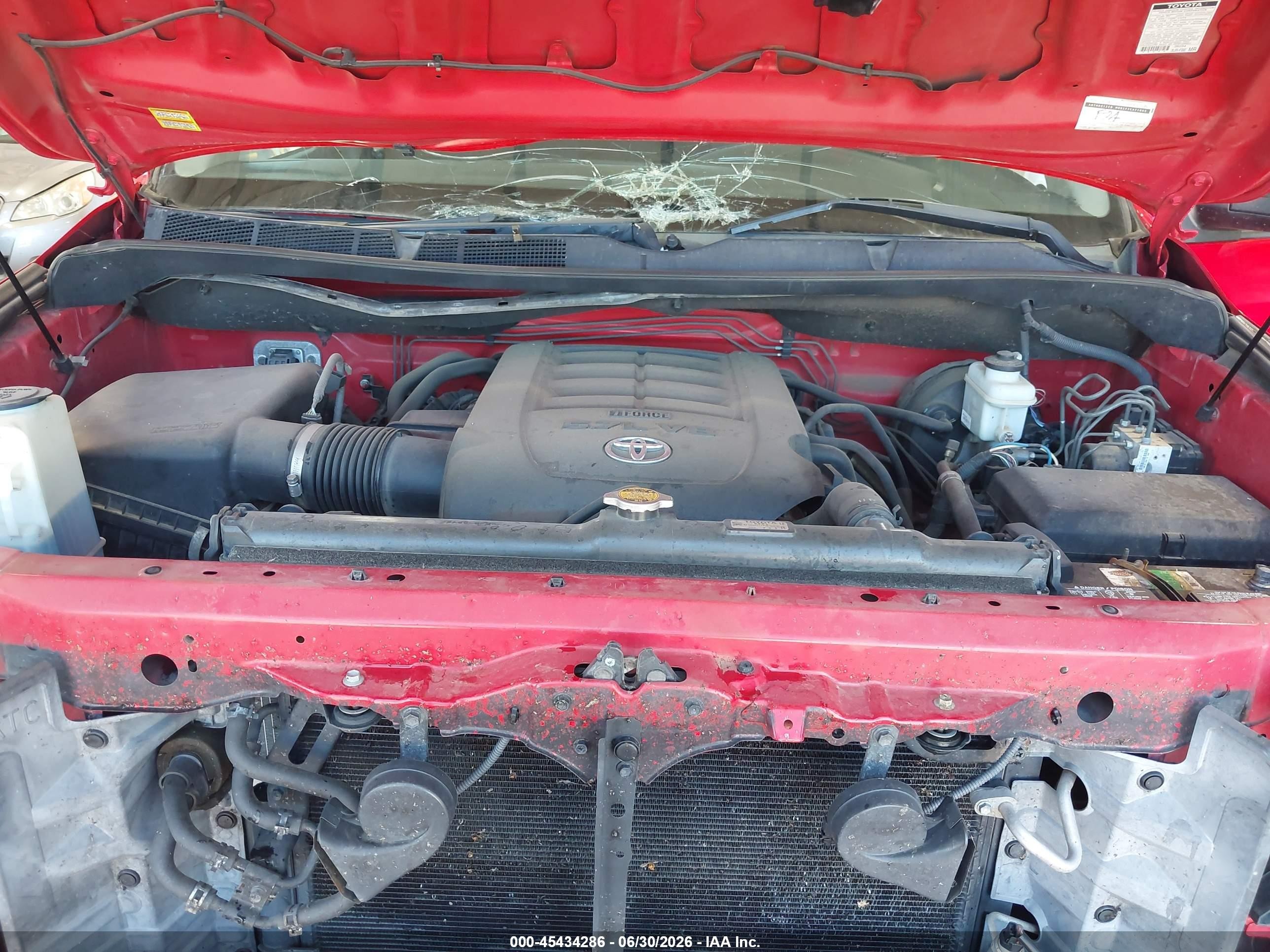 2013 Toyota Tundra Grade 5.7l V8 Red vin: 5TFDW5F18DX289851