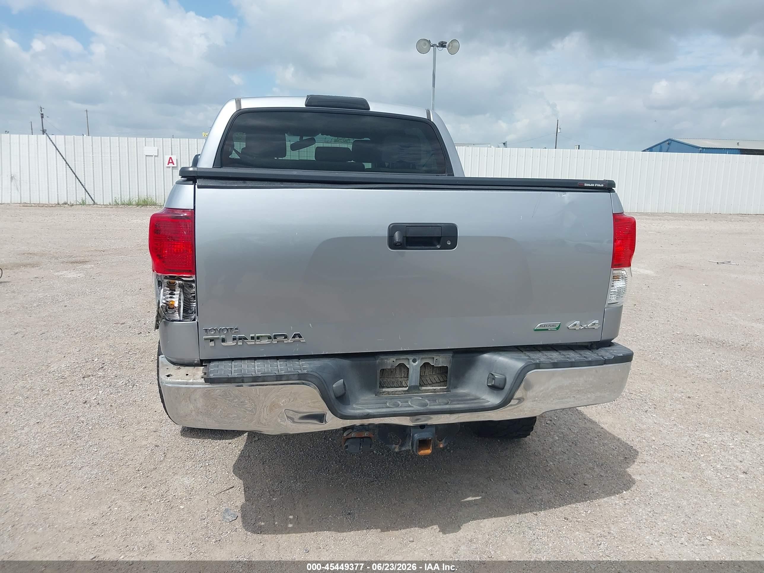 2013 Toyota Tundra Grade 5.7l V8 Silver vin: 5TFDW5F18DX306566
