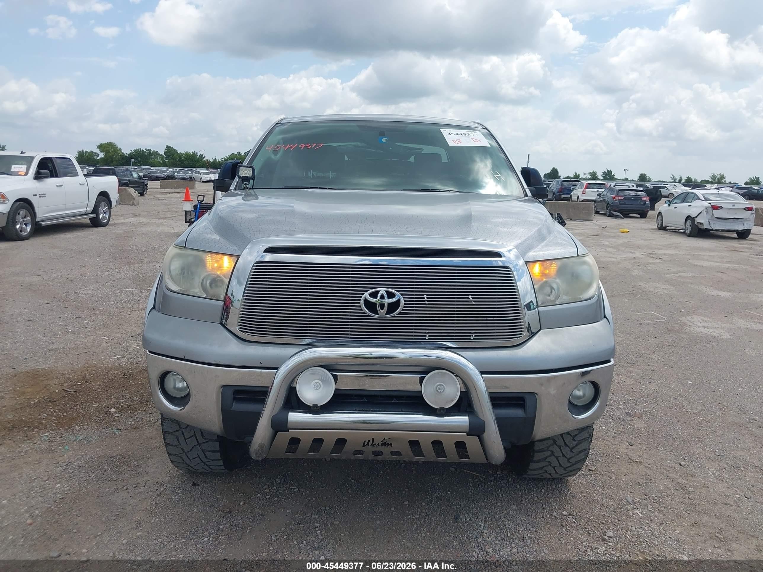 2013 Toyota Tundra Grade 5.7l V8 Silver vin: 5TFDW5F18DX306566