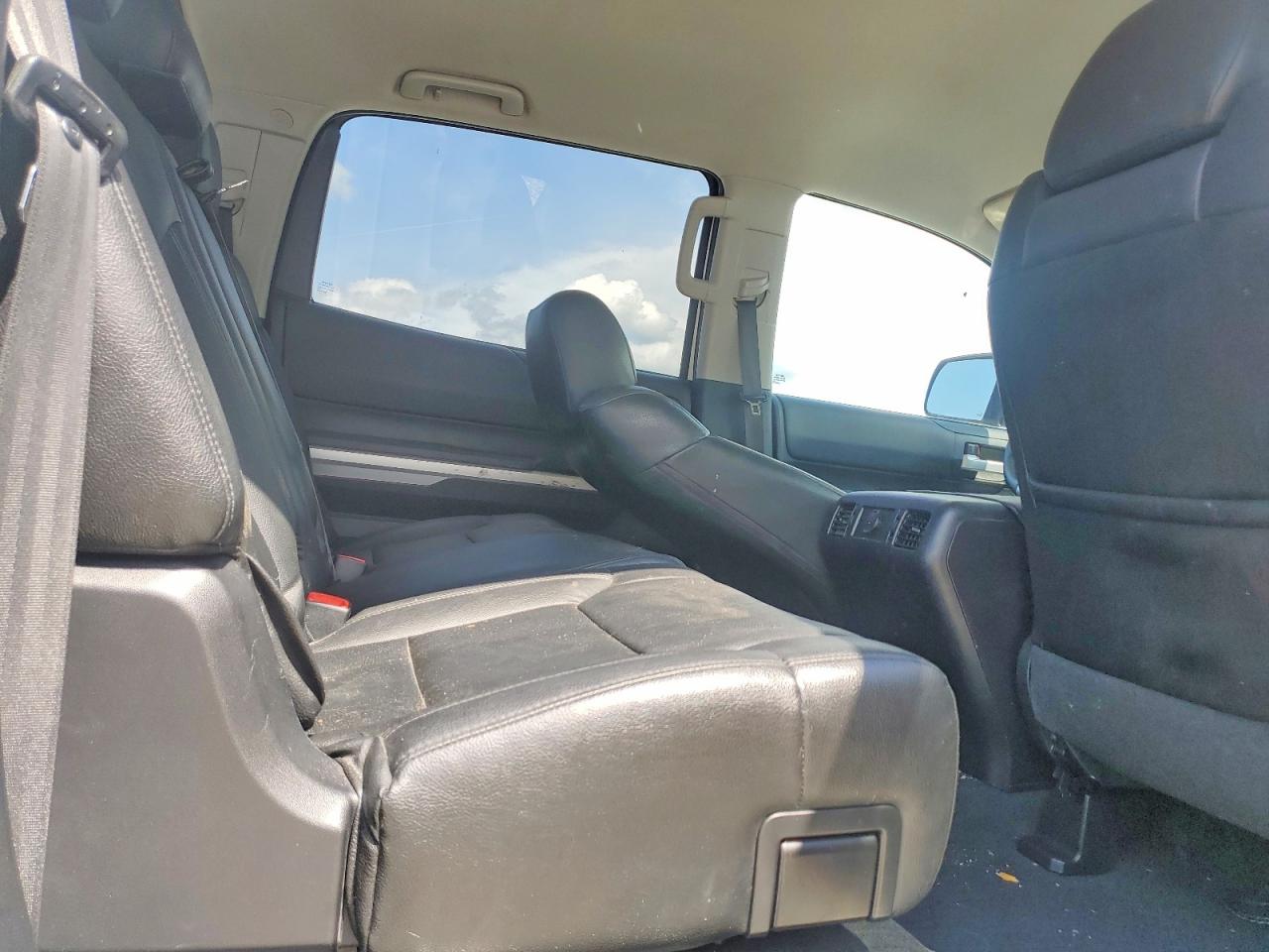 2015 Toyota Tundra Sr5 White vin: 5TFDW5F18FX457071