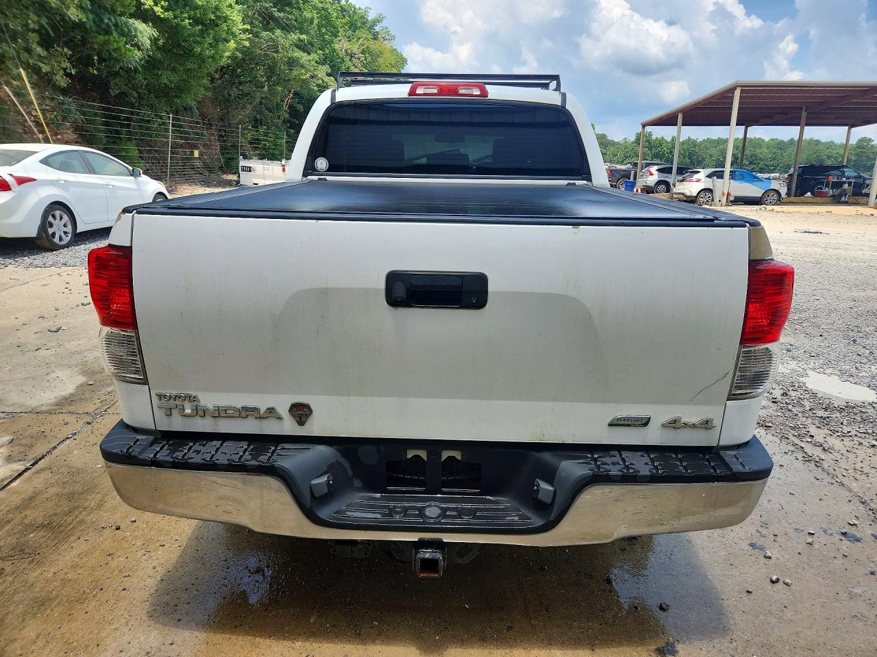 2012 Toyota Tundra Crewmax Sr5 White vin: 5TFDW5F19CX211285