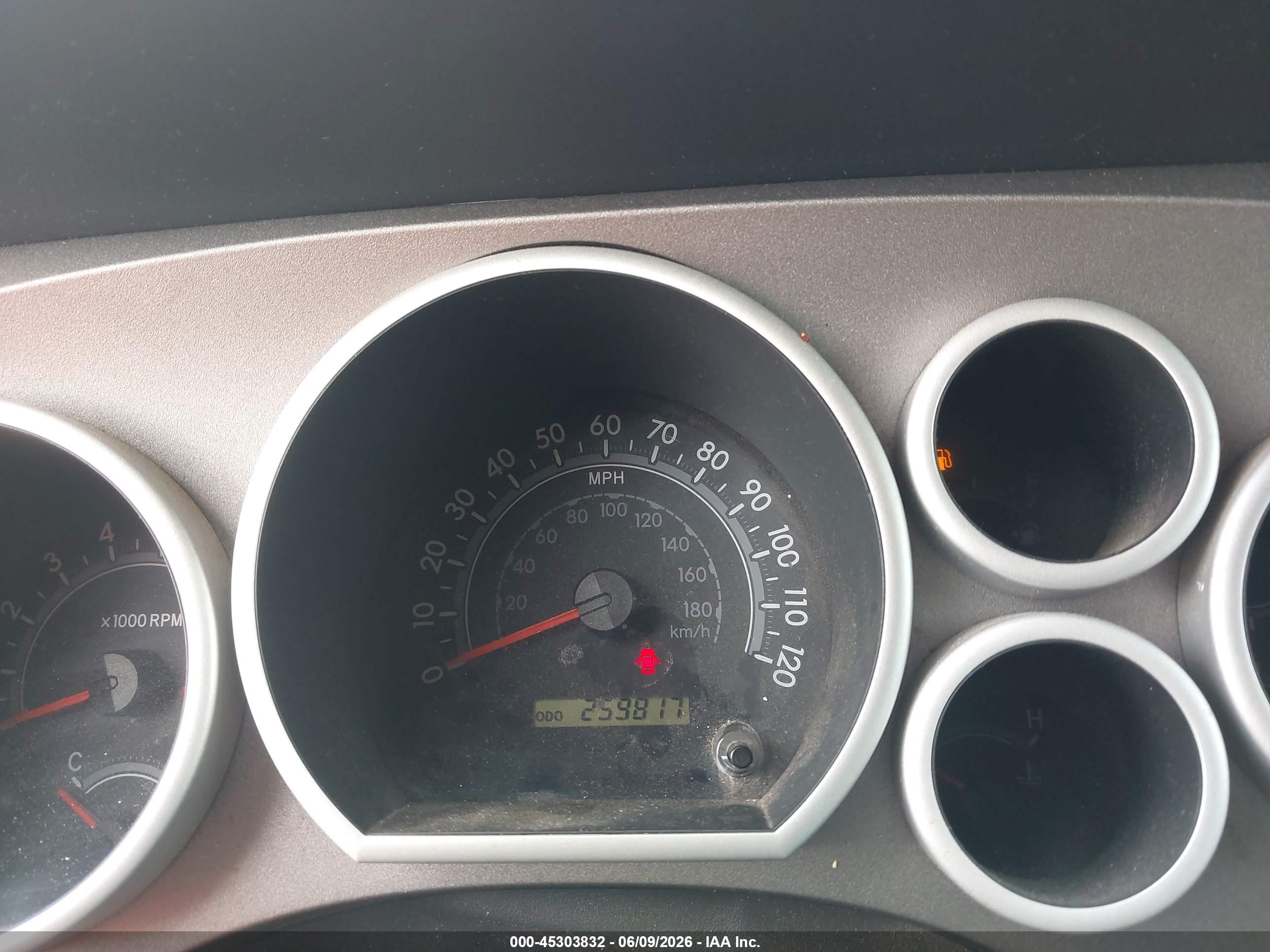 2012 Toyota Tundra Grade 5.7l V8 Красный vin: 5TFDW5F19CX228278