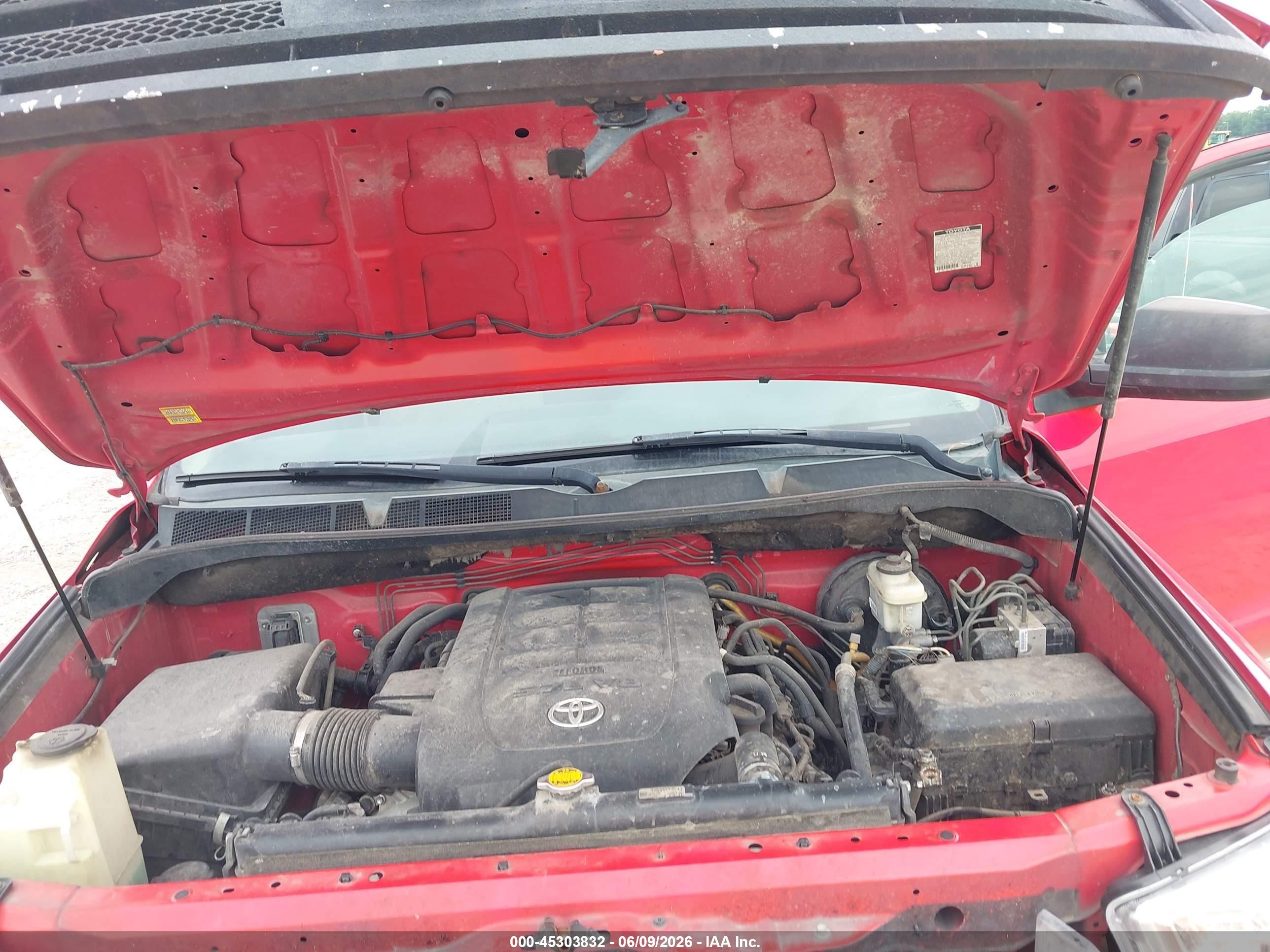 2012 Toyota Tundra Grade 5.7l V8 Красный vin: 5TFDW5F19CX228278