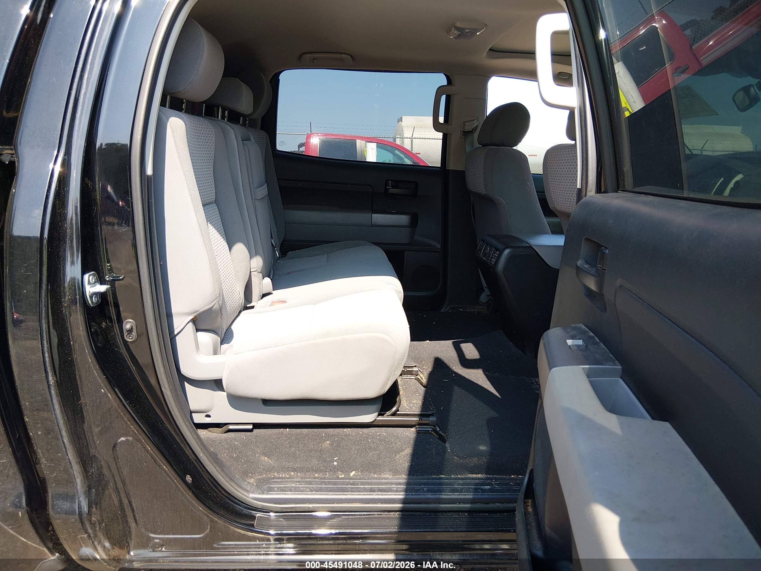 2012 Toyota Tundra Grade 5.7l V8 Black vin: 5TFDW5F19CX251902