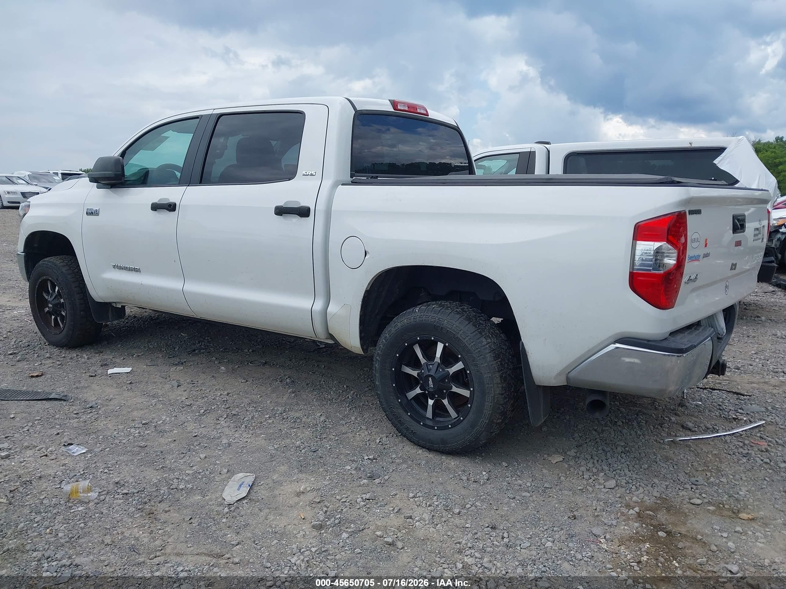 2014 Toyota Tundra Sr5 5.7l V8 White vin: 5TFDW5F19EX359939