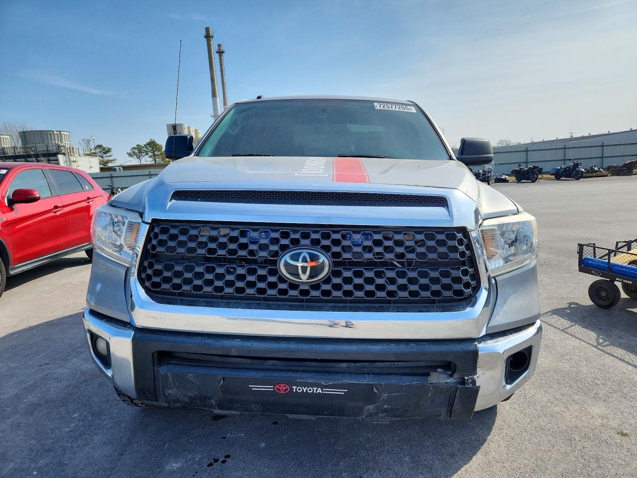 2014 Toyota Tundra Crewmax Sr5 Silver vin: 5TFDW5F19EX408265