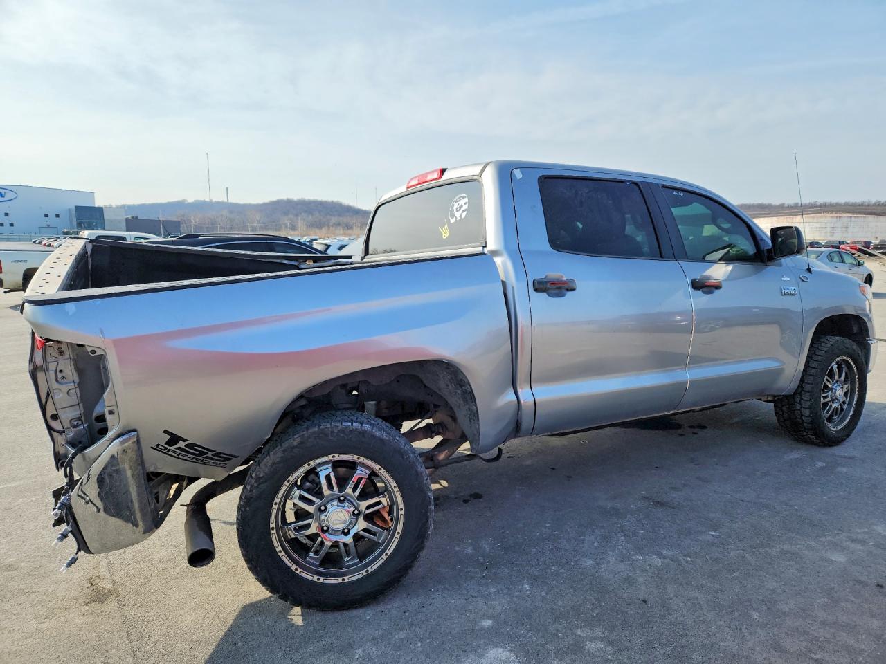 2014 Toyota Tundra Crewmax Sr5 Silver vin: 5TFDW5F19EX408265