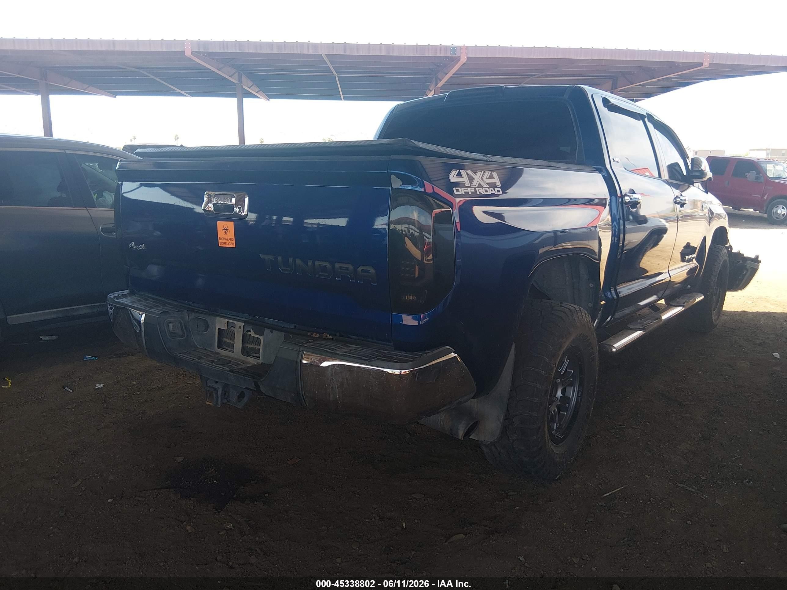 2015 Toyota Tundra Sr5 5.7l V8 Blue vin: 5TFDW5F19FX438335
