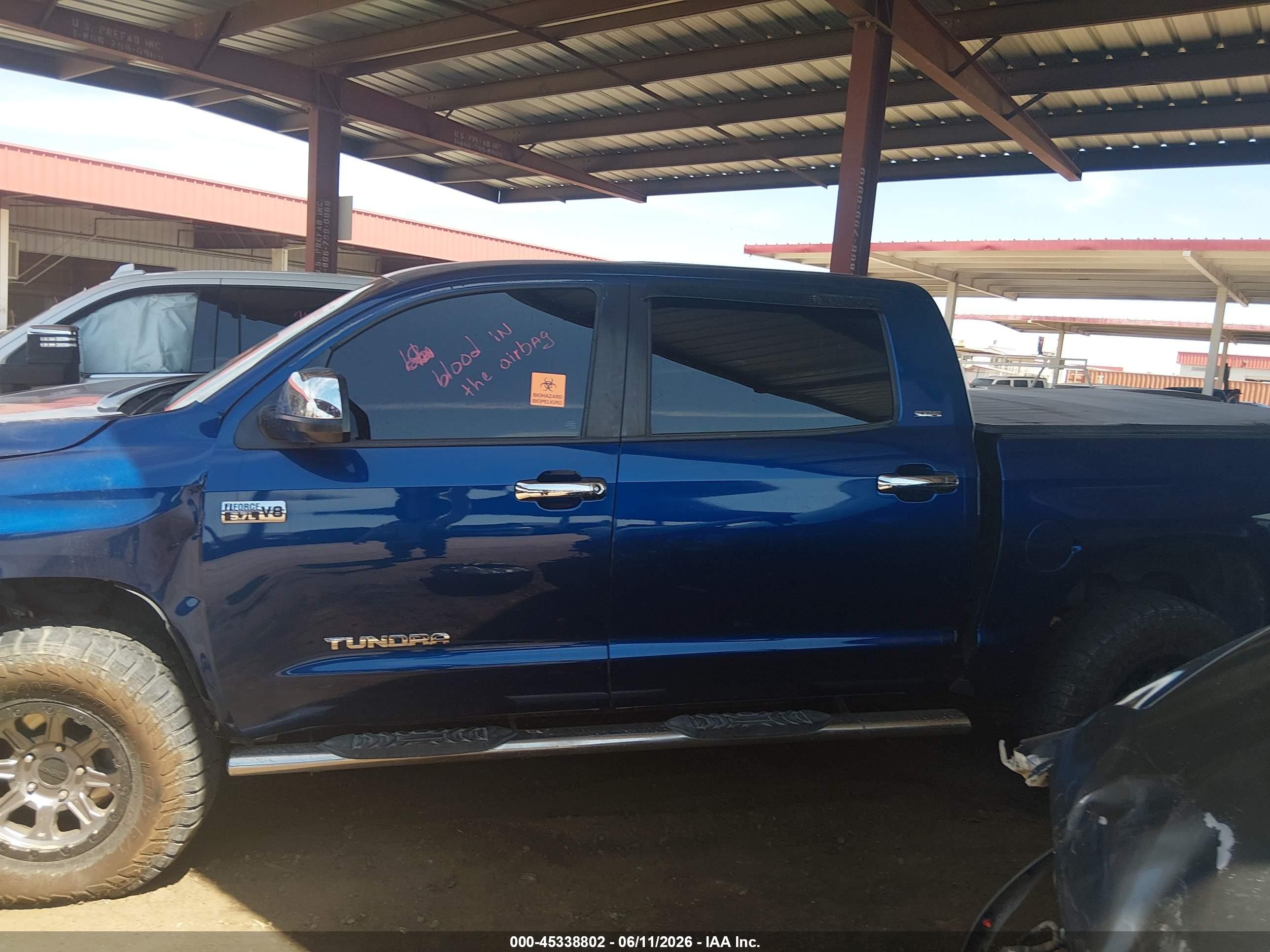 2015 Toyota Tundra Sr5 5.7l V8 Blue vin: 5TFDW5F19FX438335