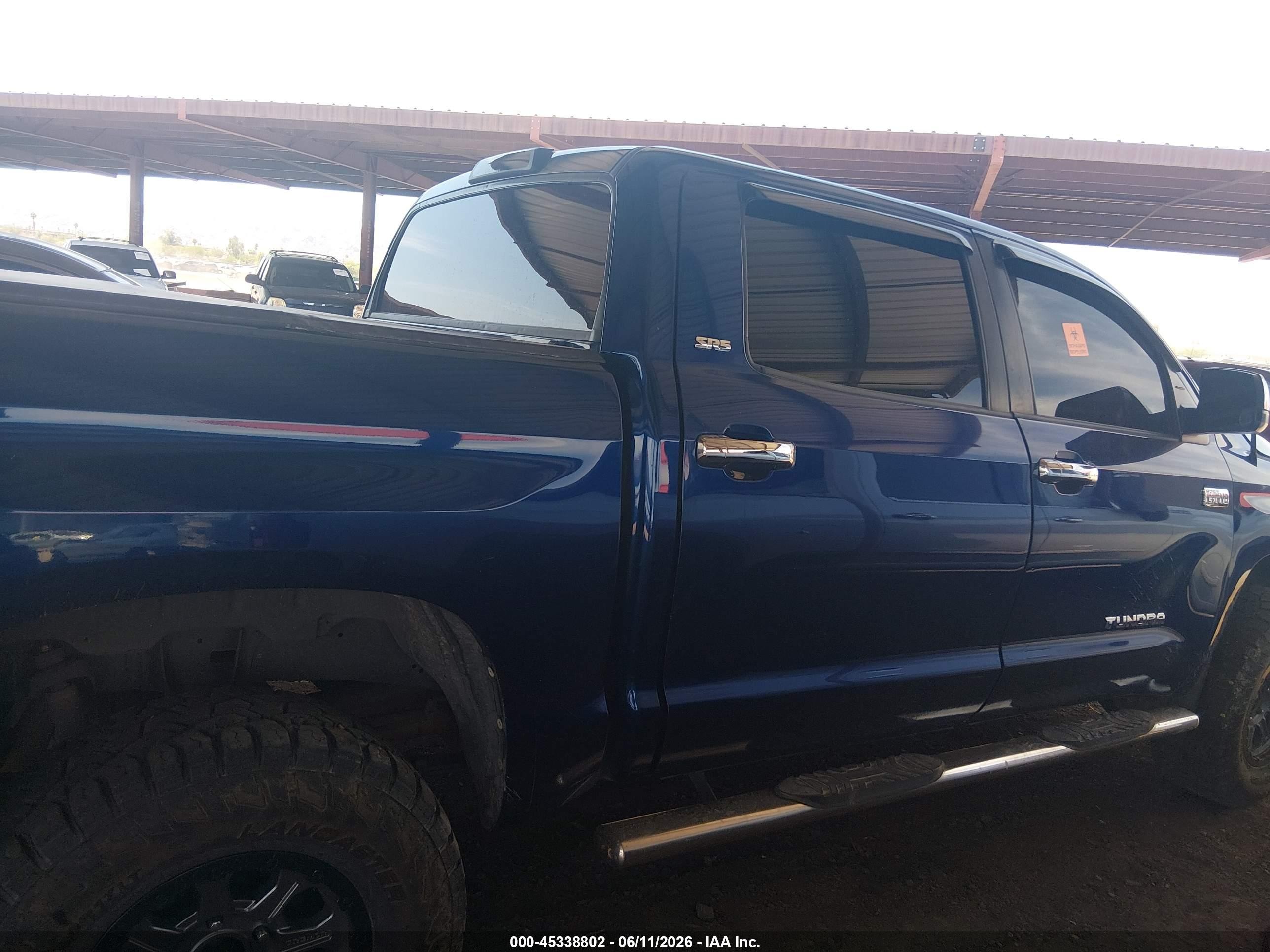 2015 Toyota Tundra Sr5 5.7l V8 Blue vin: 5TFDW5F19FX438335