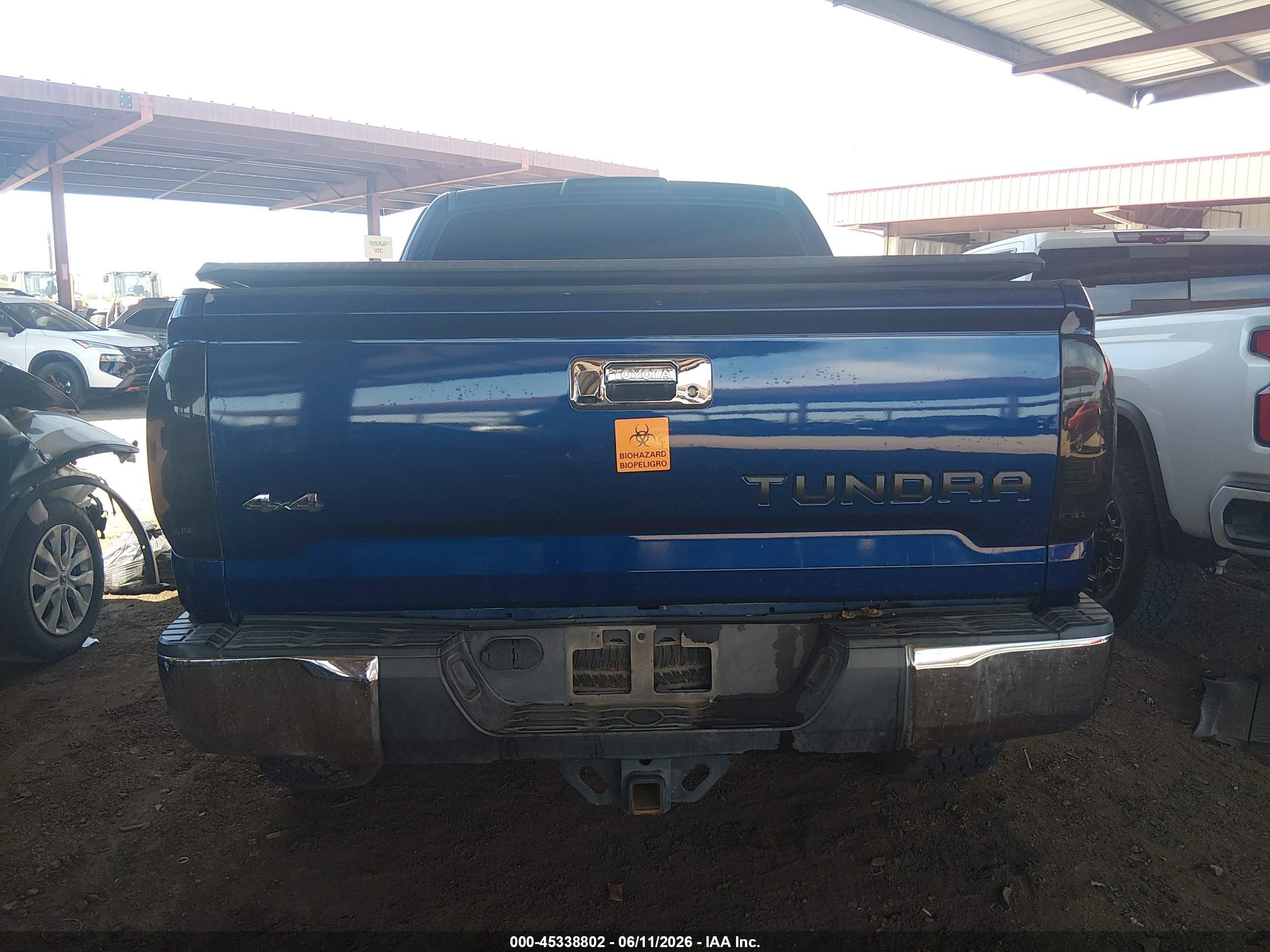 2015 Toyota Tundra Sr5 5.7l V8 Blue vin: 5TFDW5F19FX438335