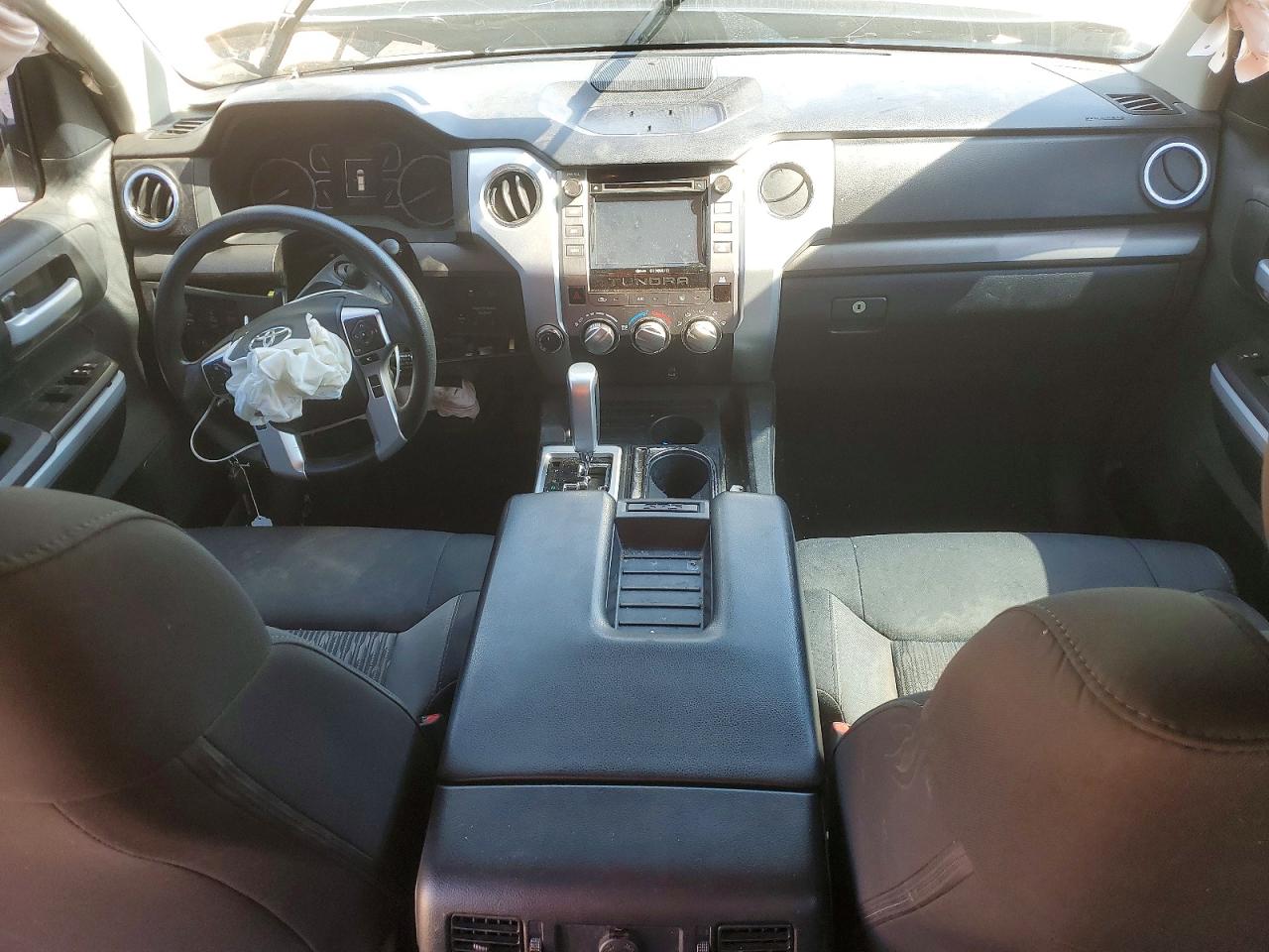 2018 Toyota Tundra Crewmax Sr5 Черный vin: 5TFDW5F19JX724842