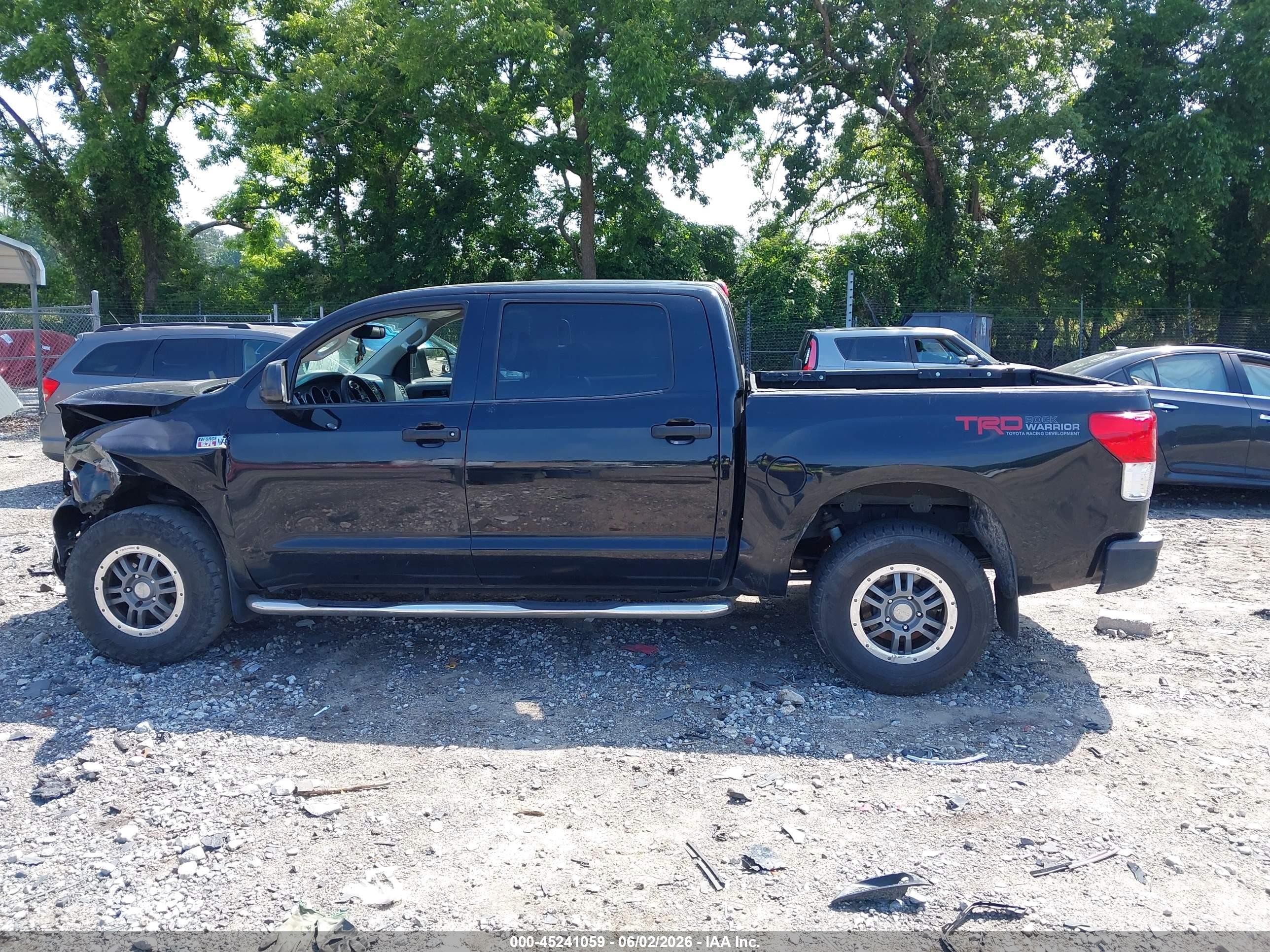 2013 Toyota Tundra Grade 5.7l V8 Черный vin: 5TFDW5F1XDX286482