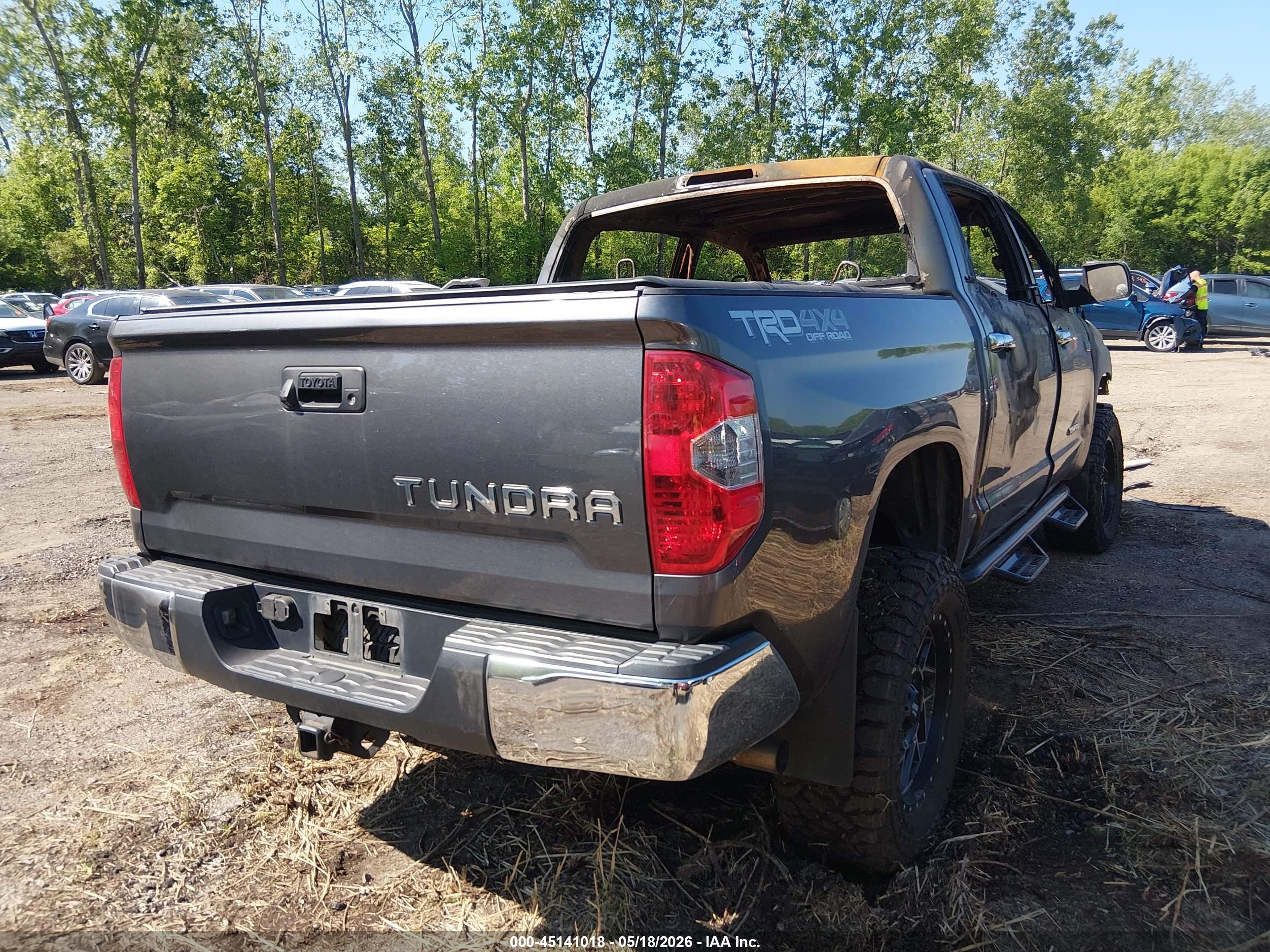 2014 Toyota Tundra Sr5 5.7l V8 Gray vin: 5TFDW5F1XEX397390