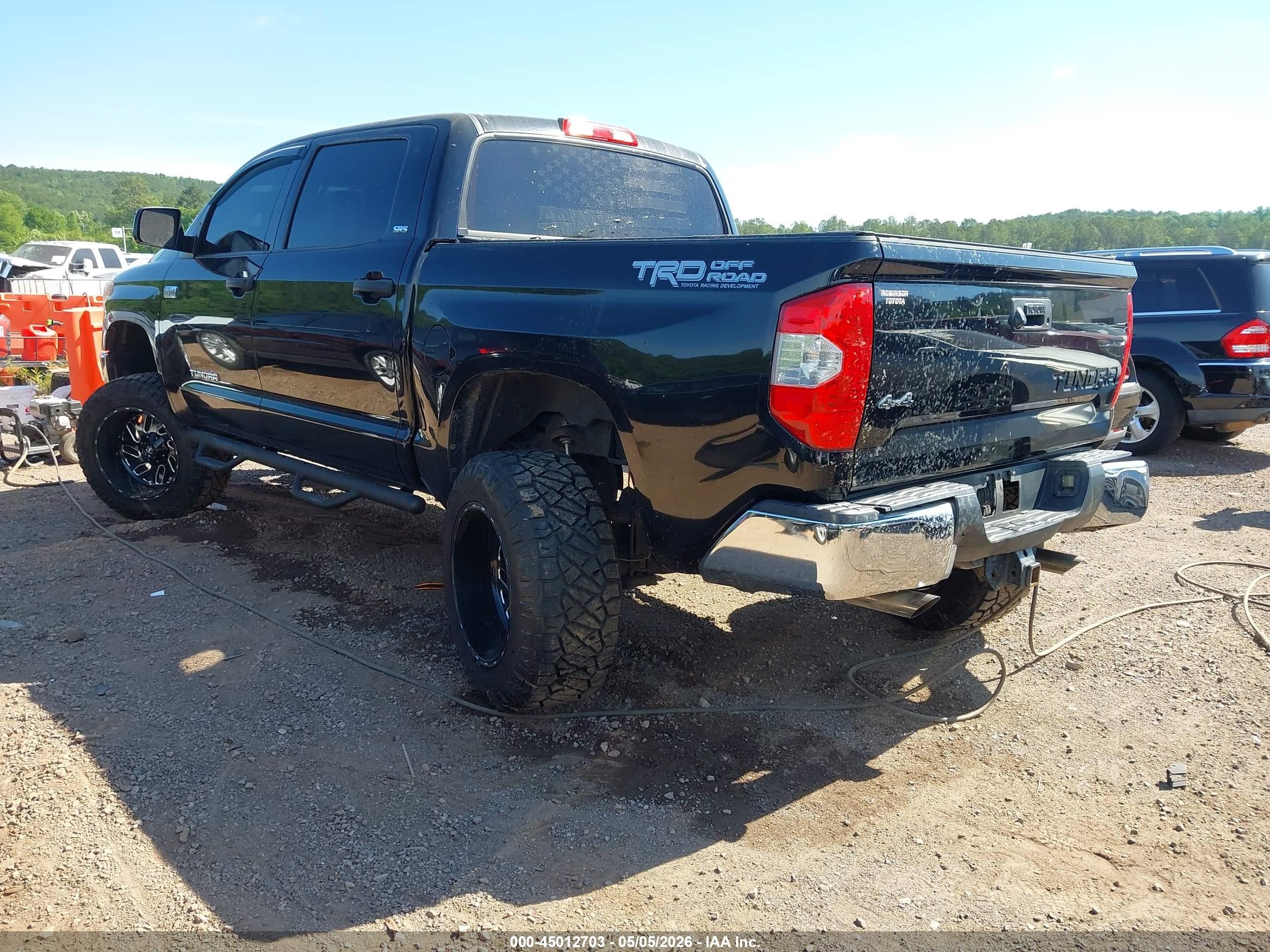 2015 Toyota Tundra Sr5 5.7l V8 Black vin: 5TFDW5F1XFX468587