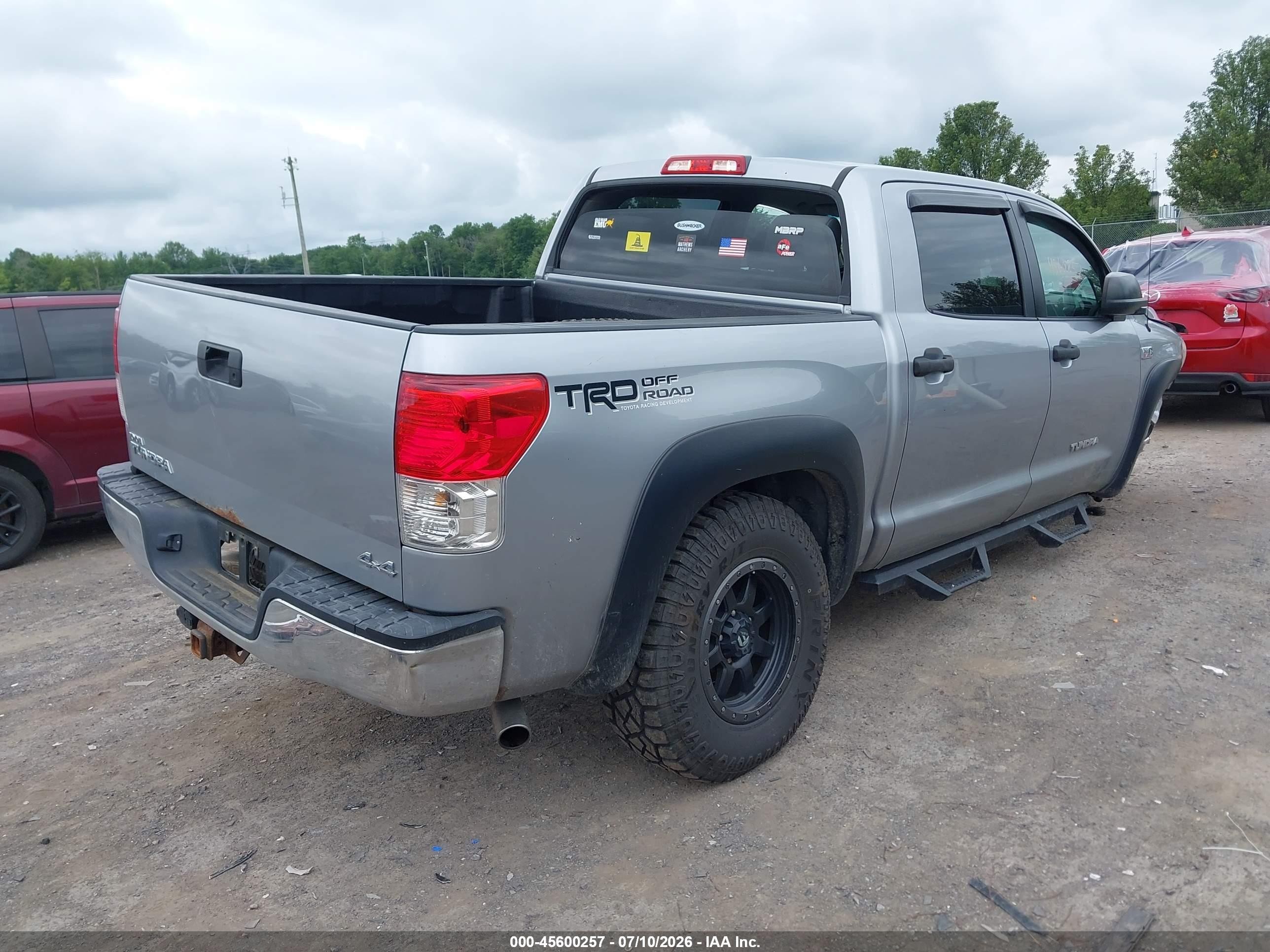 2010 Toyota Tundra Grade 5.7l V8 Silver vin: 5TFDY5F10AX099323