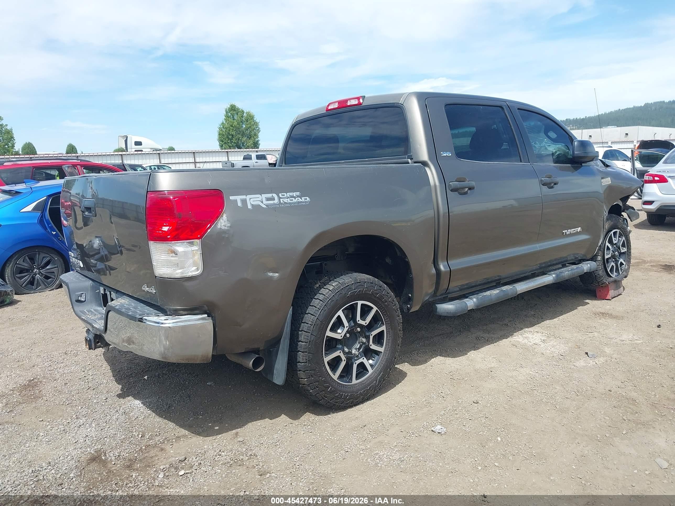 2010 Toyota Tundra Grade 5.7l V8 Brown vin: 5TFDY5F10AX101880