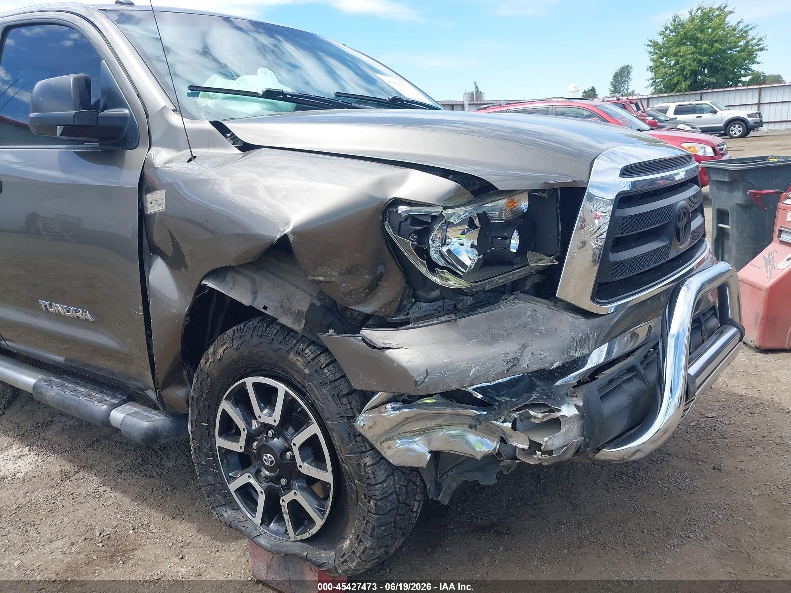 2010 Toyota Tundra Grade 5.7l V8 Brown vin: 5TFDY5F10AX101880