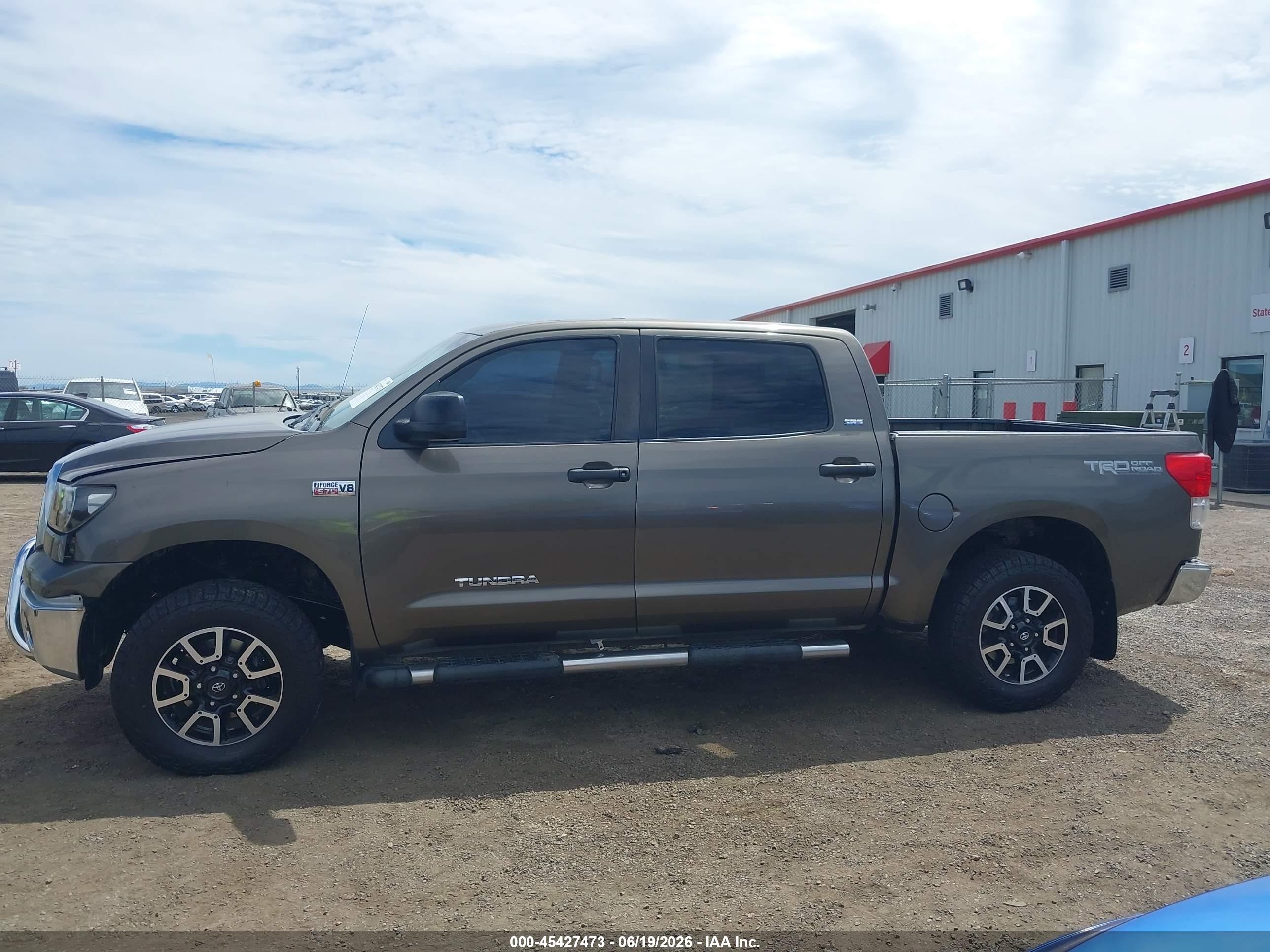 2010 Toyota Tundra Grade 5.7l V8 Brown vin: 5TFDY5F10AX101880