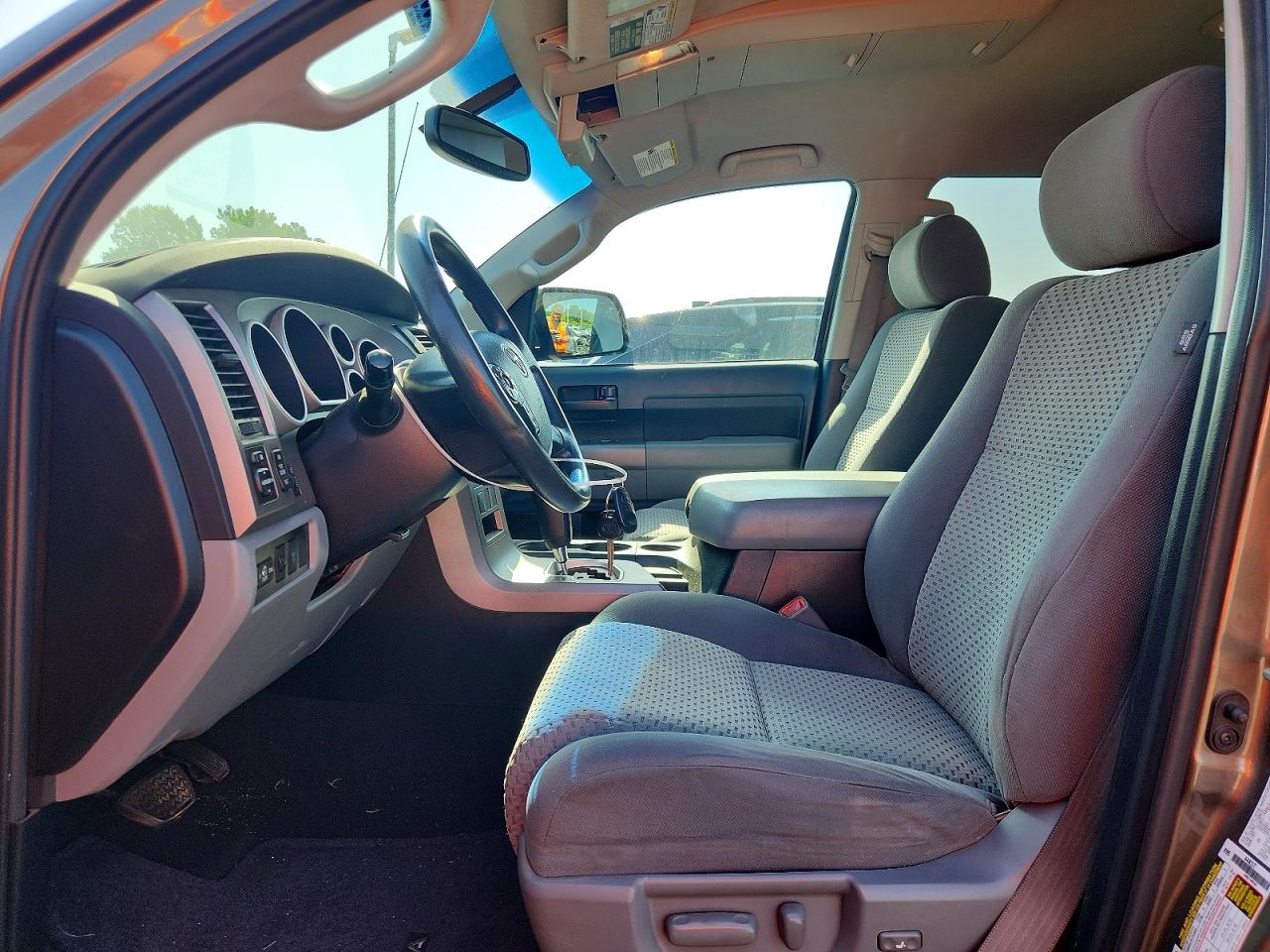 2012 Toyota Tundra Crewmax Sr5 Gray vin: 5TFDY5F10CX216384