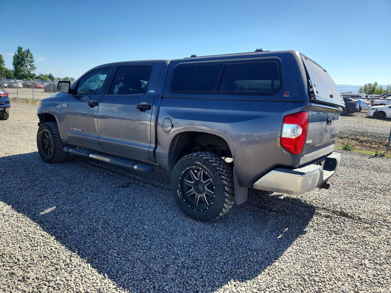 2014 Toyota Tundra Crewmax Sr5 Gray vin: 5TFDY5F10EX359046
