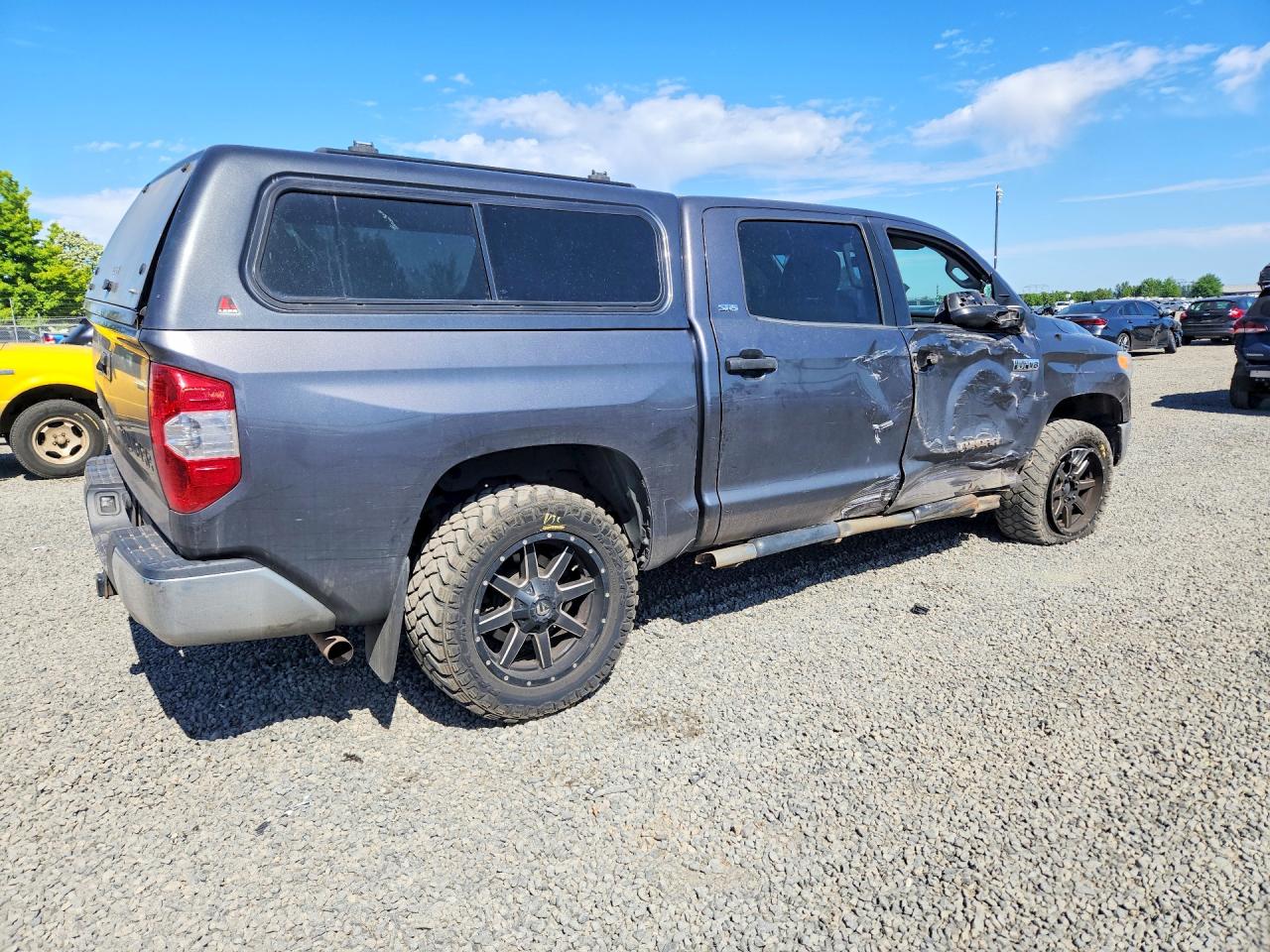 2014 Toyota Tundra Crewmax Sr5 Gray vin: 5TFDY5F10EX359046