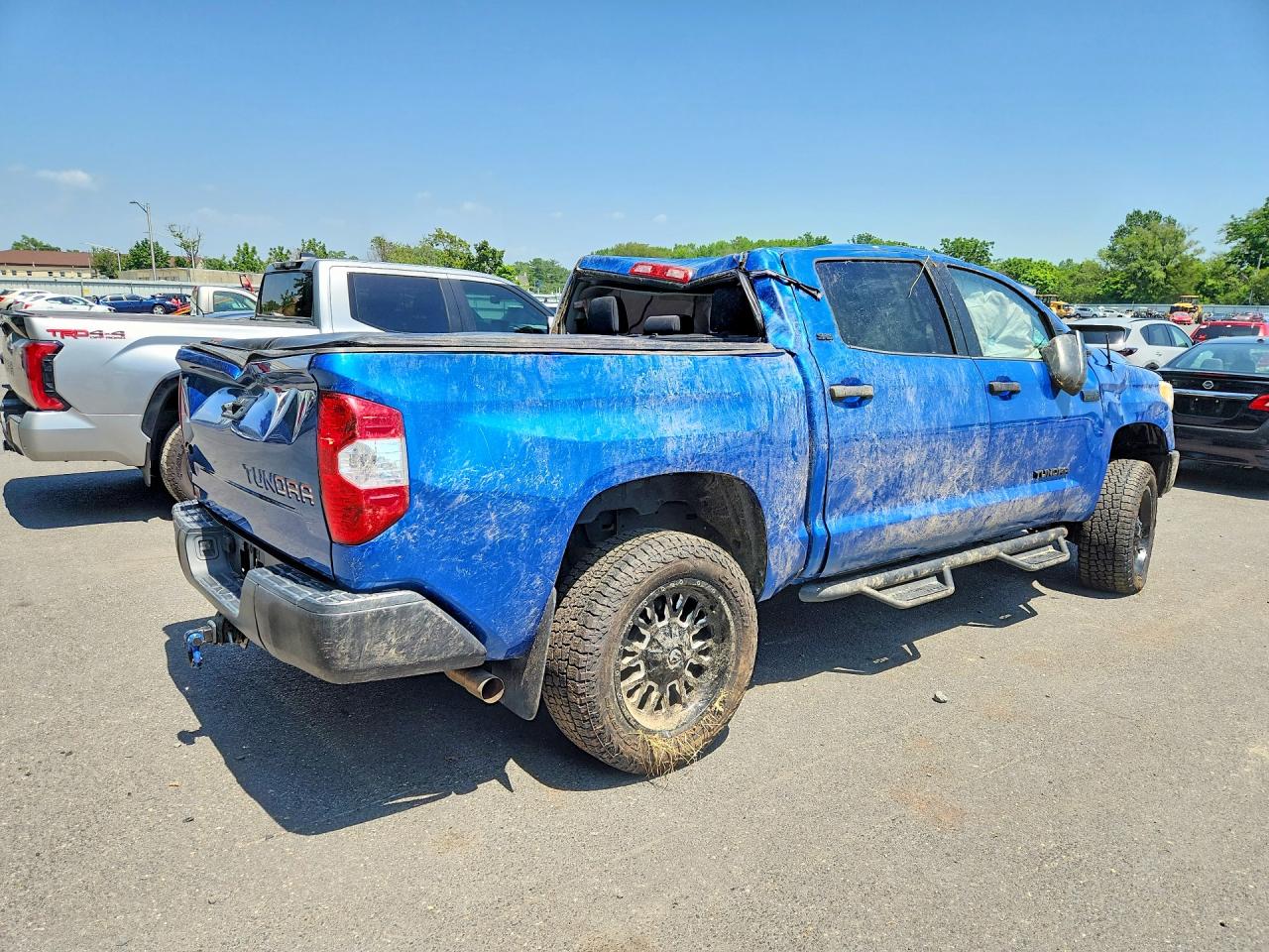 2017 Toyota Tundra Sr5 Blue vin: 5TFDY5F10HX632782