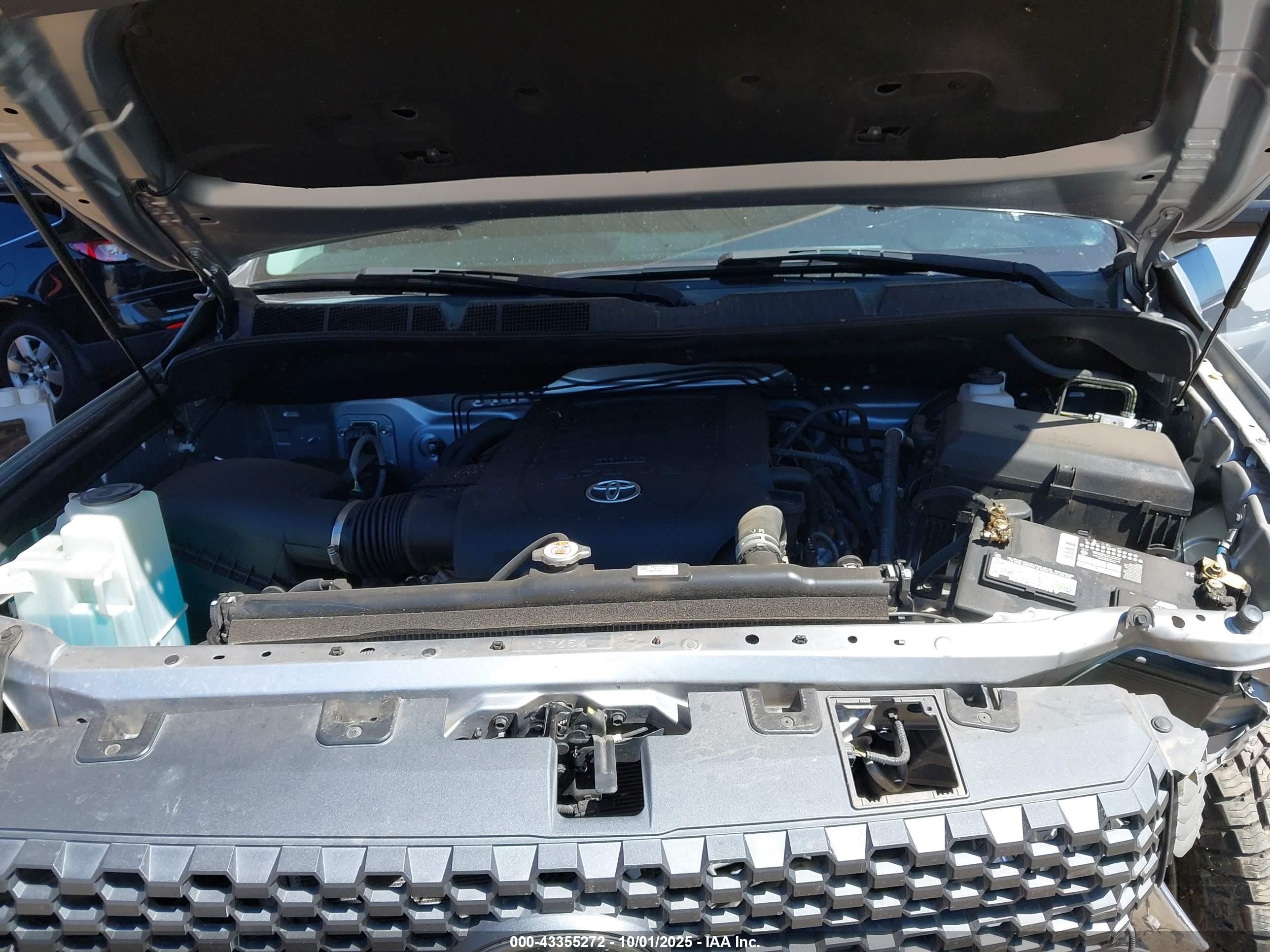2021 Toyota Tundra Sr5 Silver vin: 5TFDY5F10MX981807