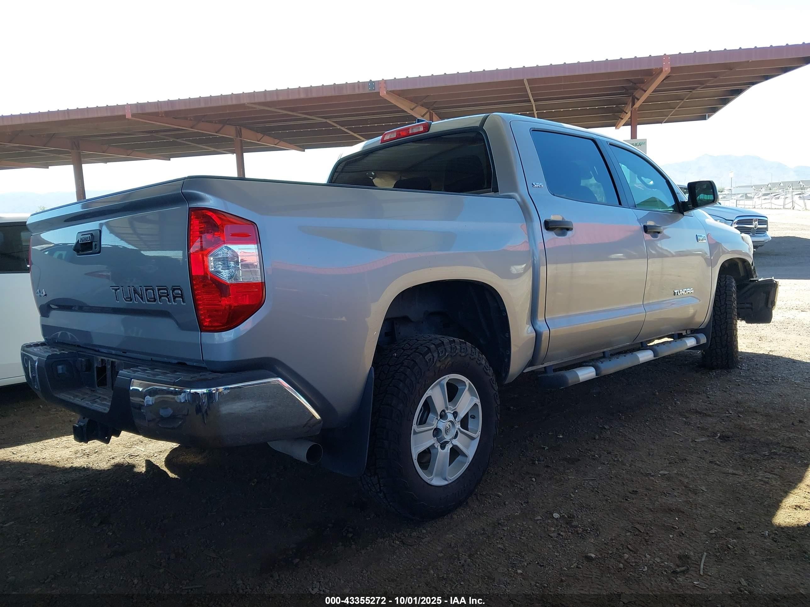 2021 Toyota Tundra Sr5 Silver vin: 5TFDY5F10MX981807