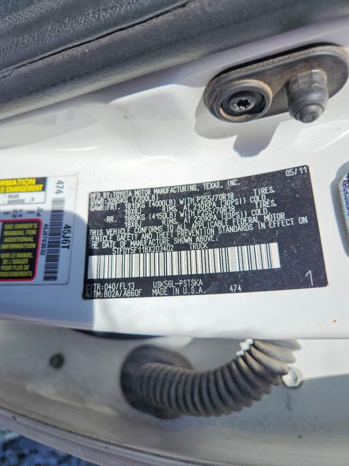 2011 Toyota Tundra Crewmax Sr5 White vin: 5TFDY5F11BX203402