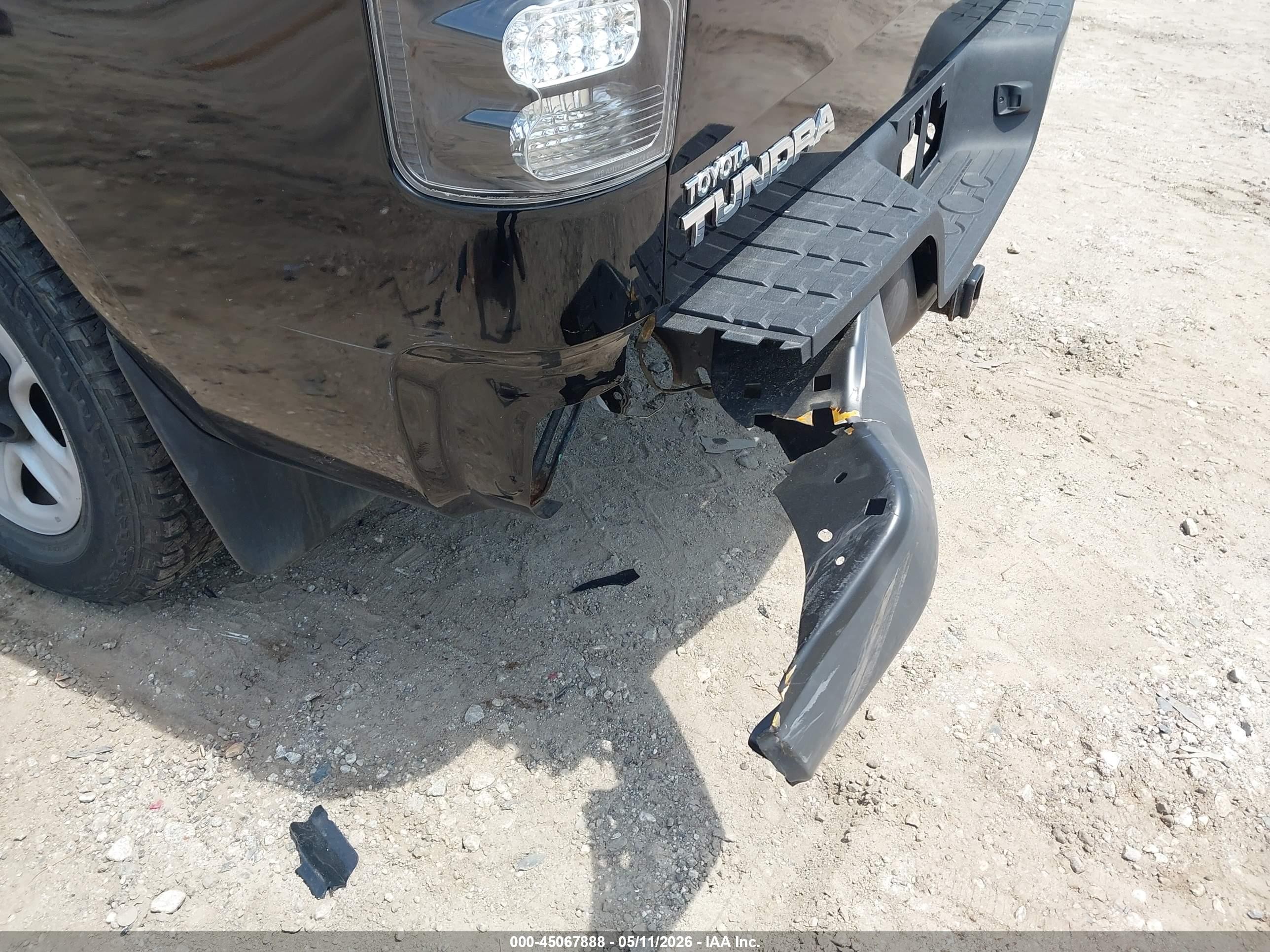2013 Toyota Tundra Grade 5.7l V8 Черный vin: 5TFDY5F11DX310971