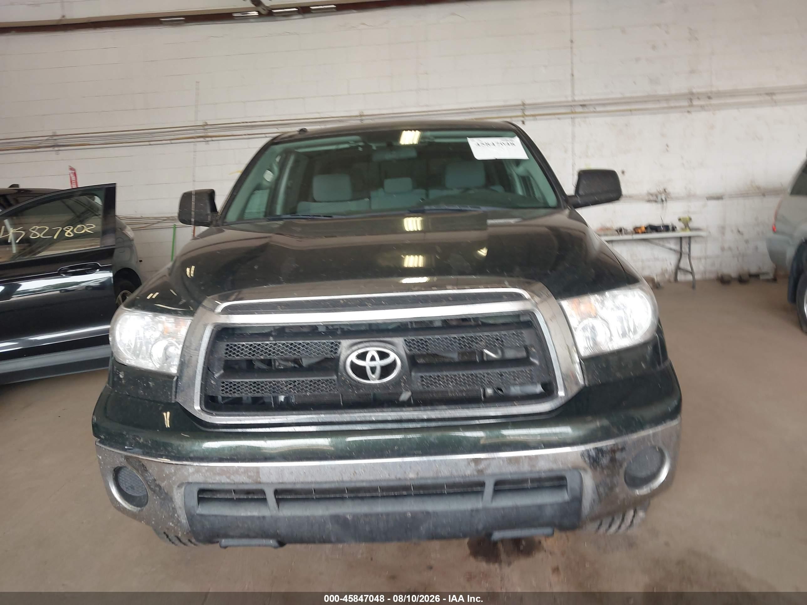 2011 Toyota Tundra Grade 5.7l V8 Black vin: 5TFDY5F12BX183497